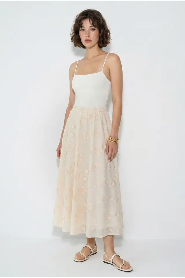 LUCCI Embroidered High-Waist Midi A-Line Skirt