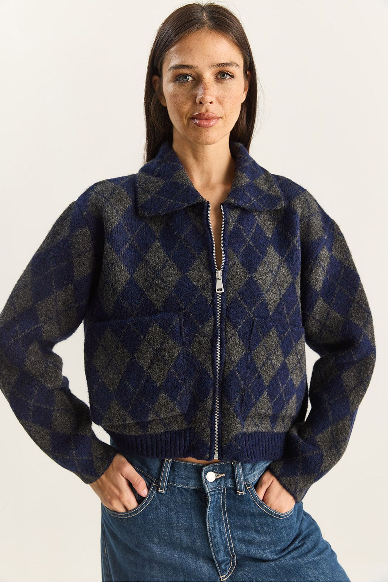 LUCCI Thick Jacquard Knit Cardigan with Zipper 1