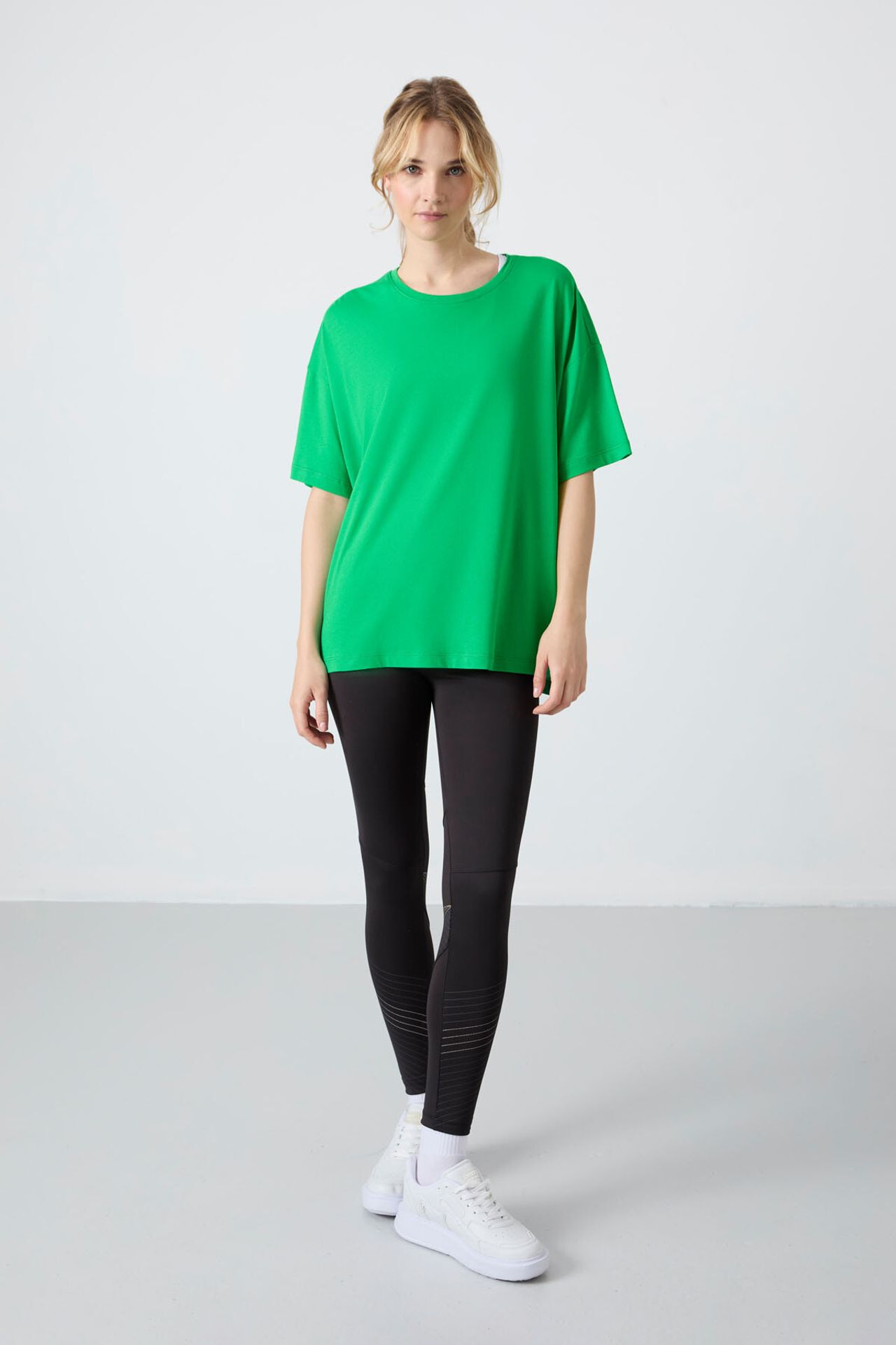 TOMMY Oversized Cotton-Modal Crew Neck T-Shirt 5