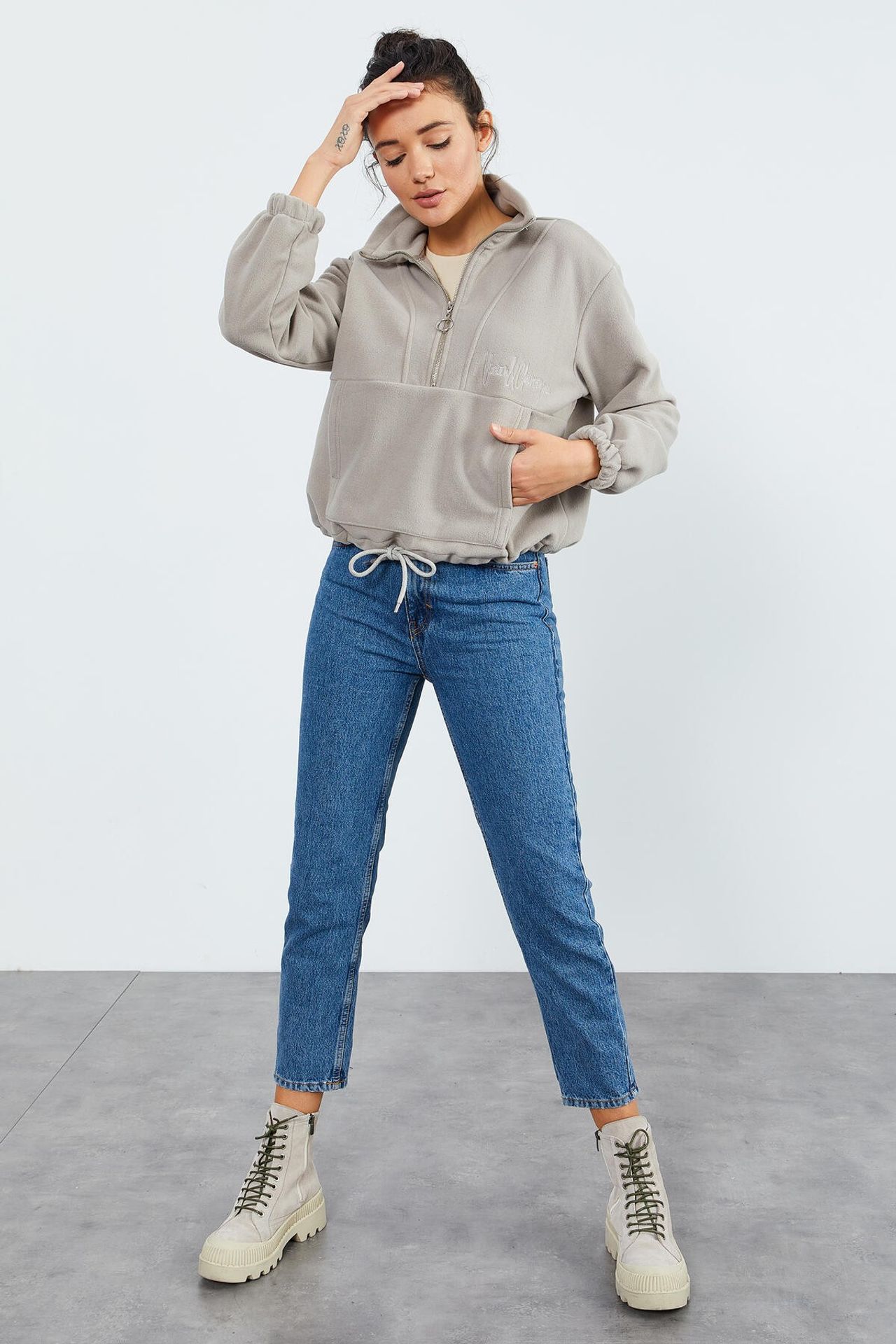 TOMMY Oversized Half-zip Plush Sweatshirt 4