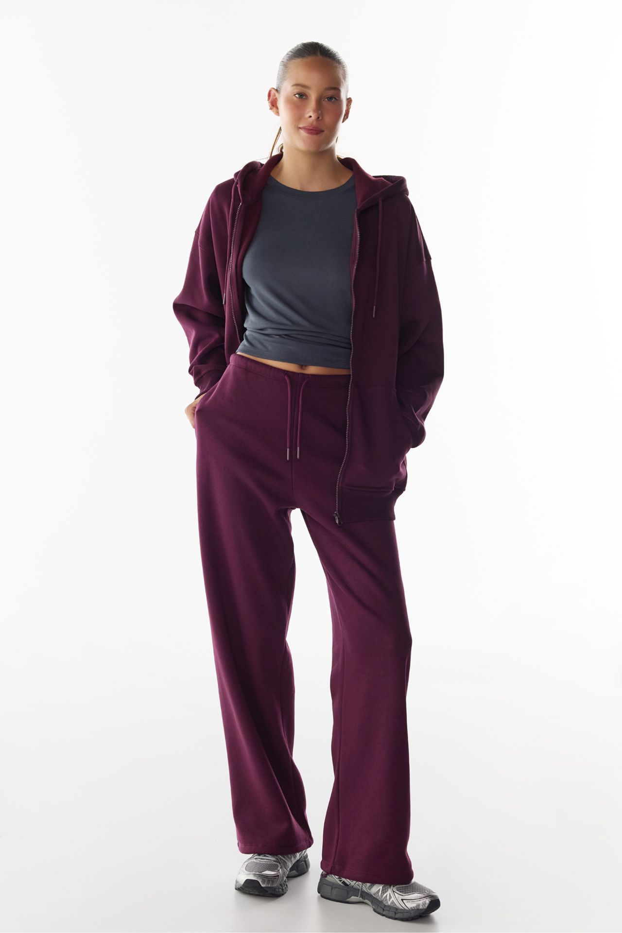 PENTI Adjustable Waist Brushed Wide-Leg Sweatpants 2