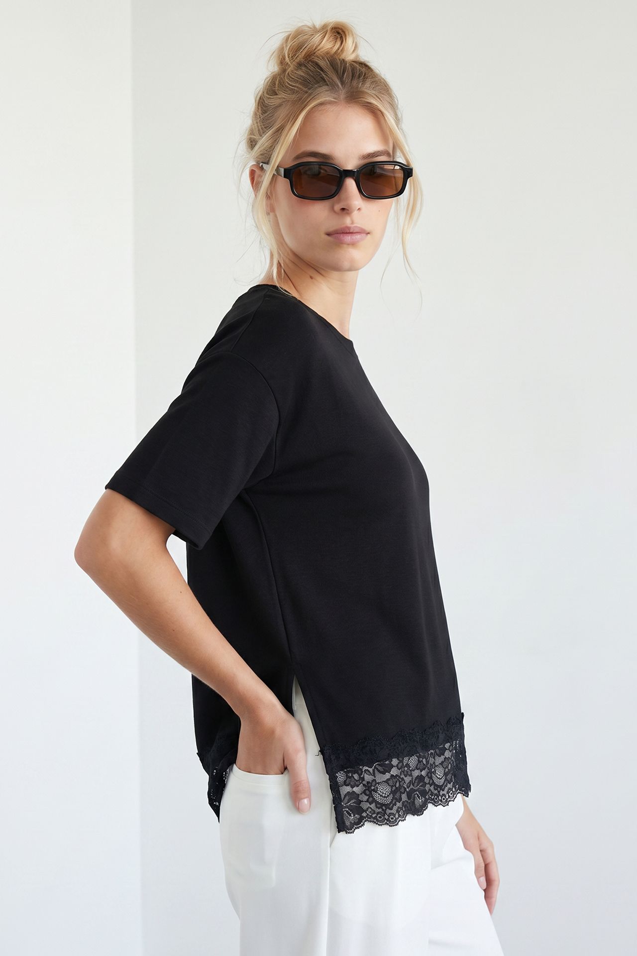 ISTANBUL Oversized Lace Knit Blouse 2