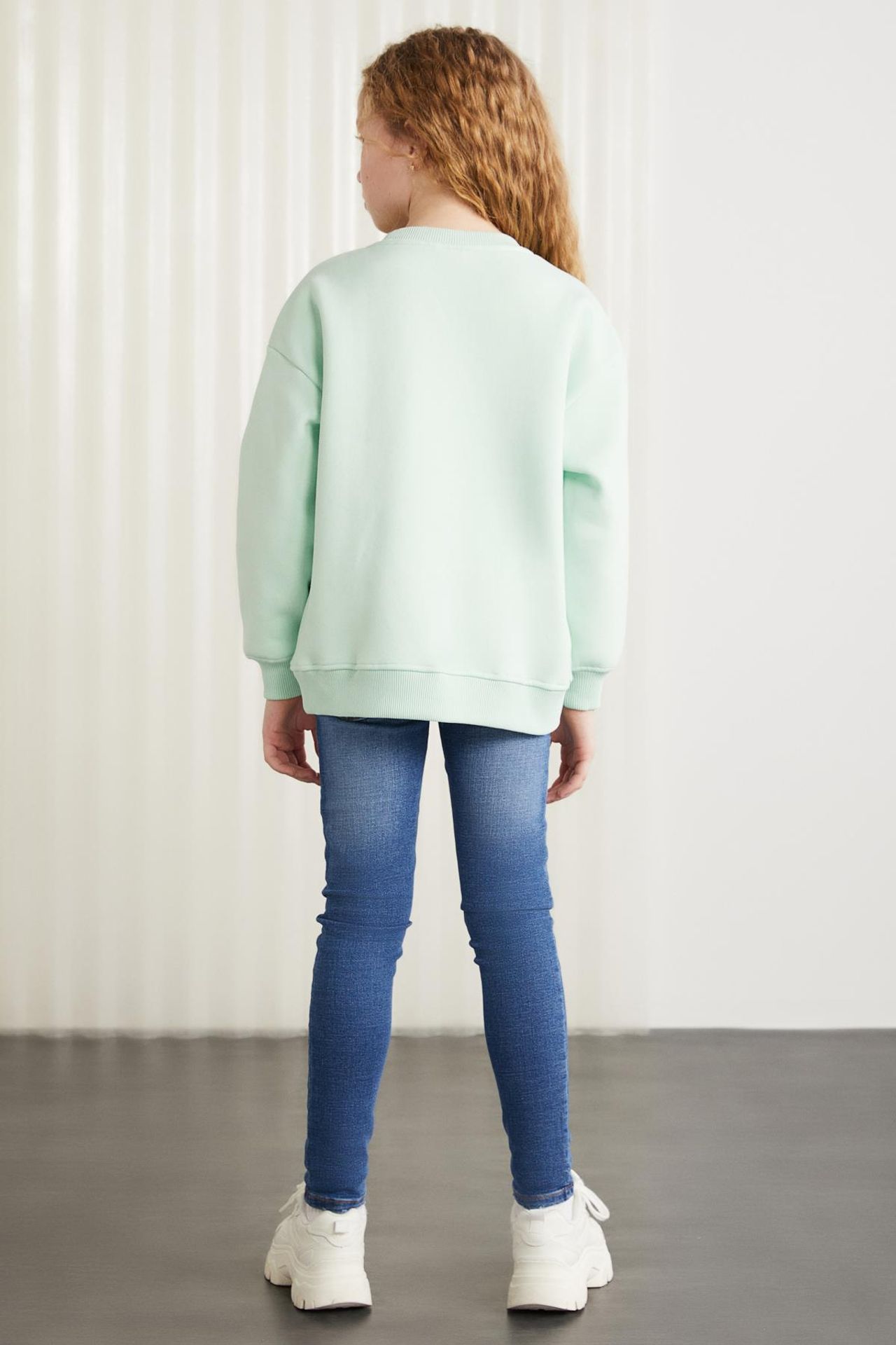 GRIMELANGE Relaxed Crew Neck Sweatshirt 5