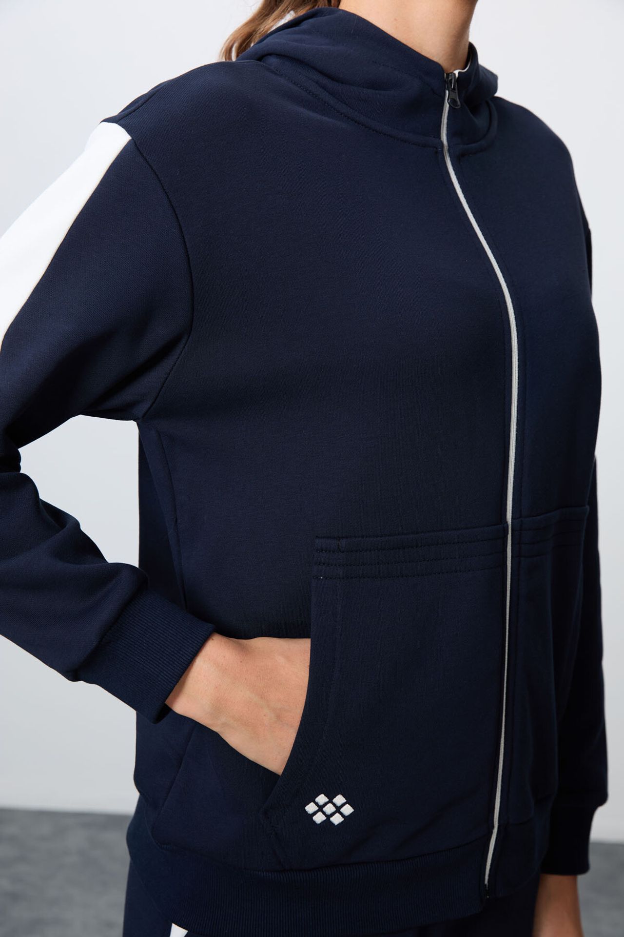 TOMMY Oversized Hooded Zip Sweatshirt And Pants Set 5