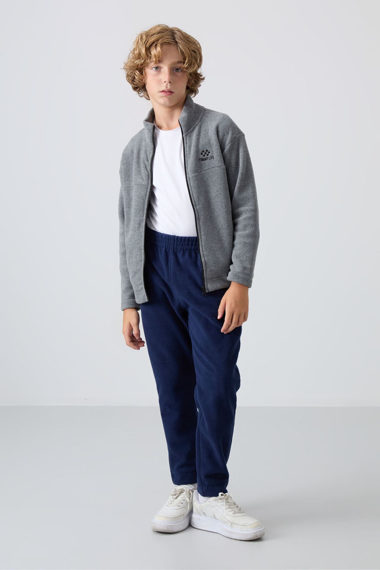 TOMMY Youth Plush Zipper Collar Sweatshirt 2