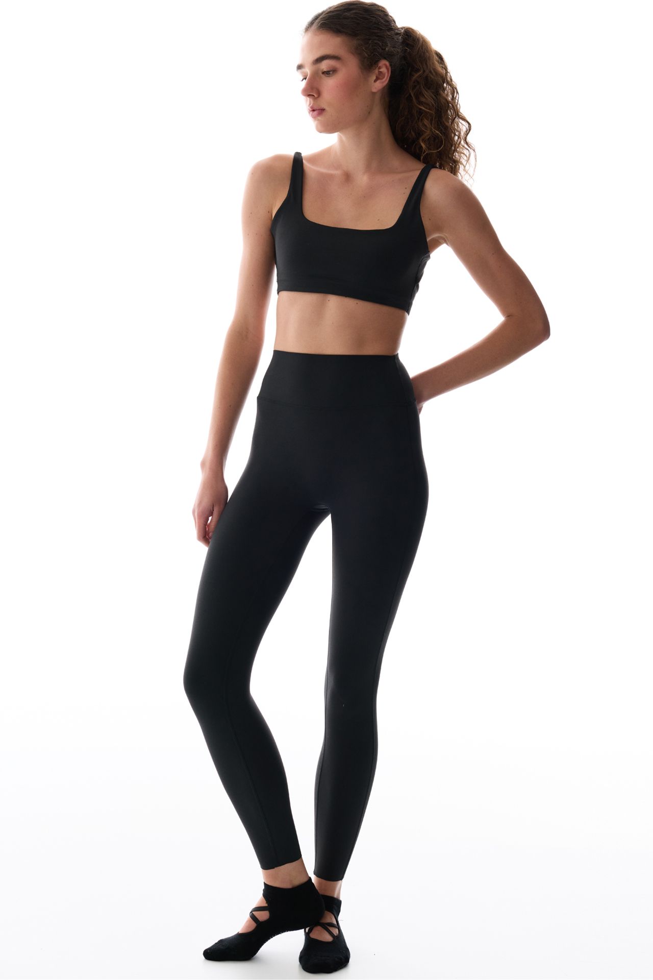PENTI Light Support Removable Padded Cross Back Sports Bra 6