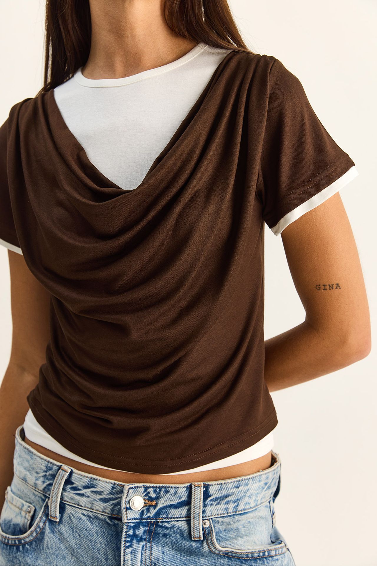 LUCCI Women's Cowl Neck Short Sleeve T-Shirt 6