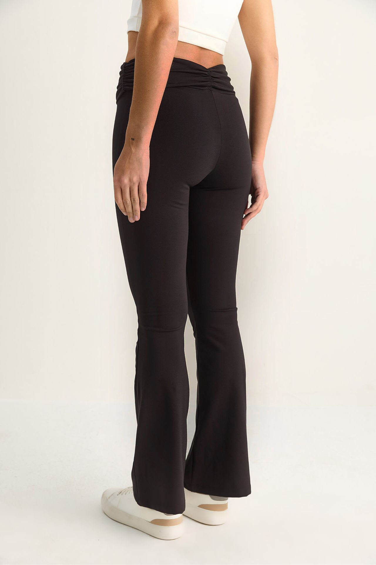 LUCCI High-Waist Flare Leggings 6