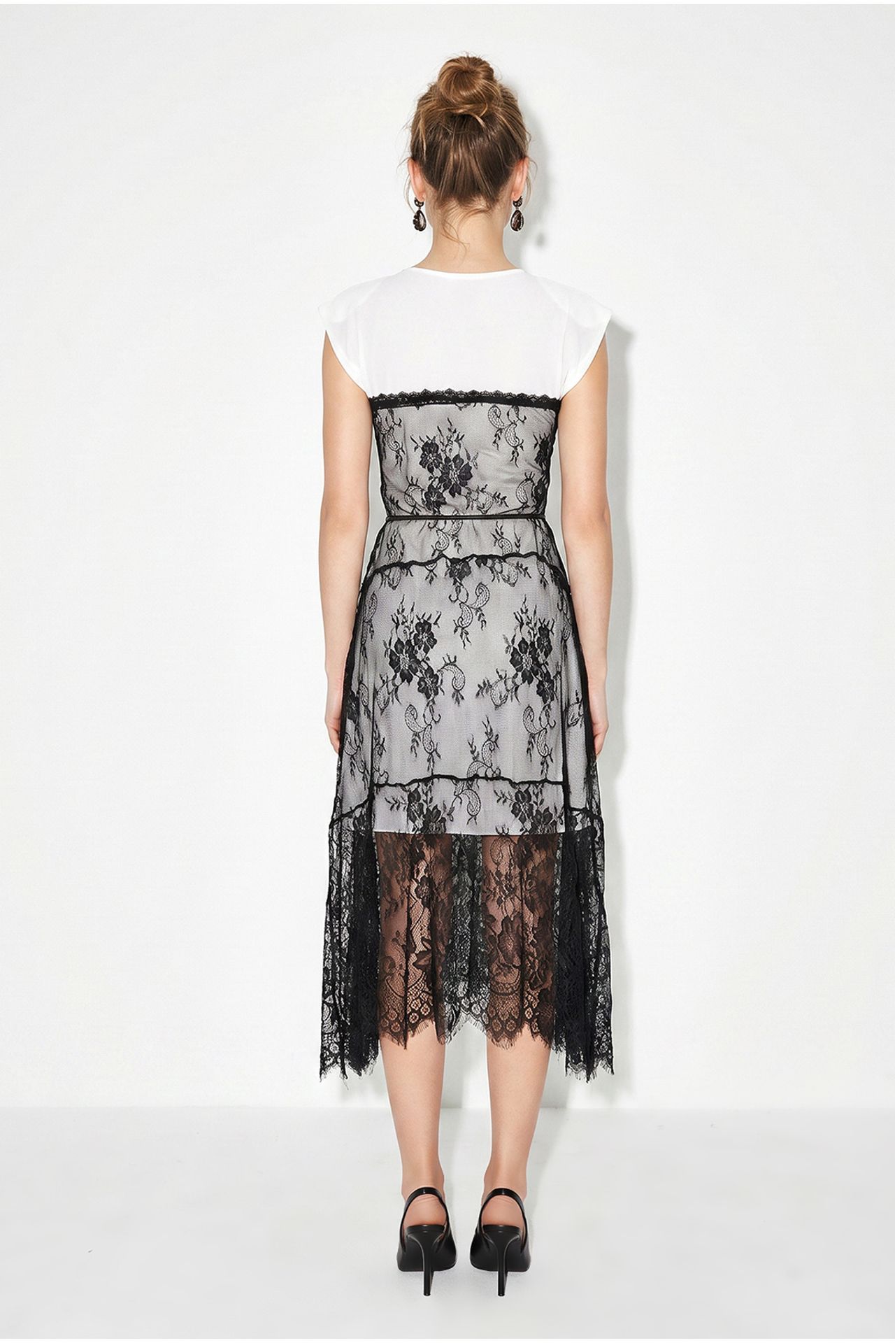 LUCCI Fitted Lace Midi Skirt 5