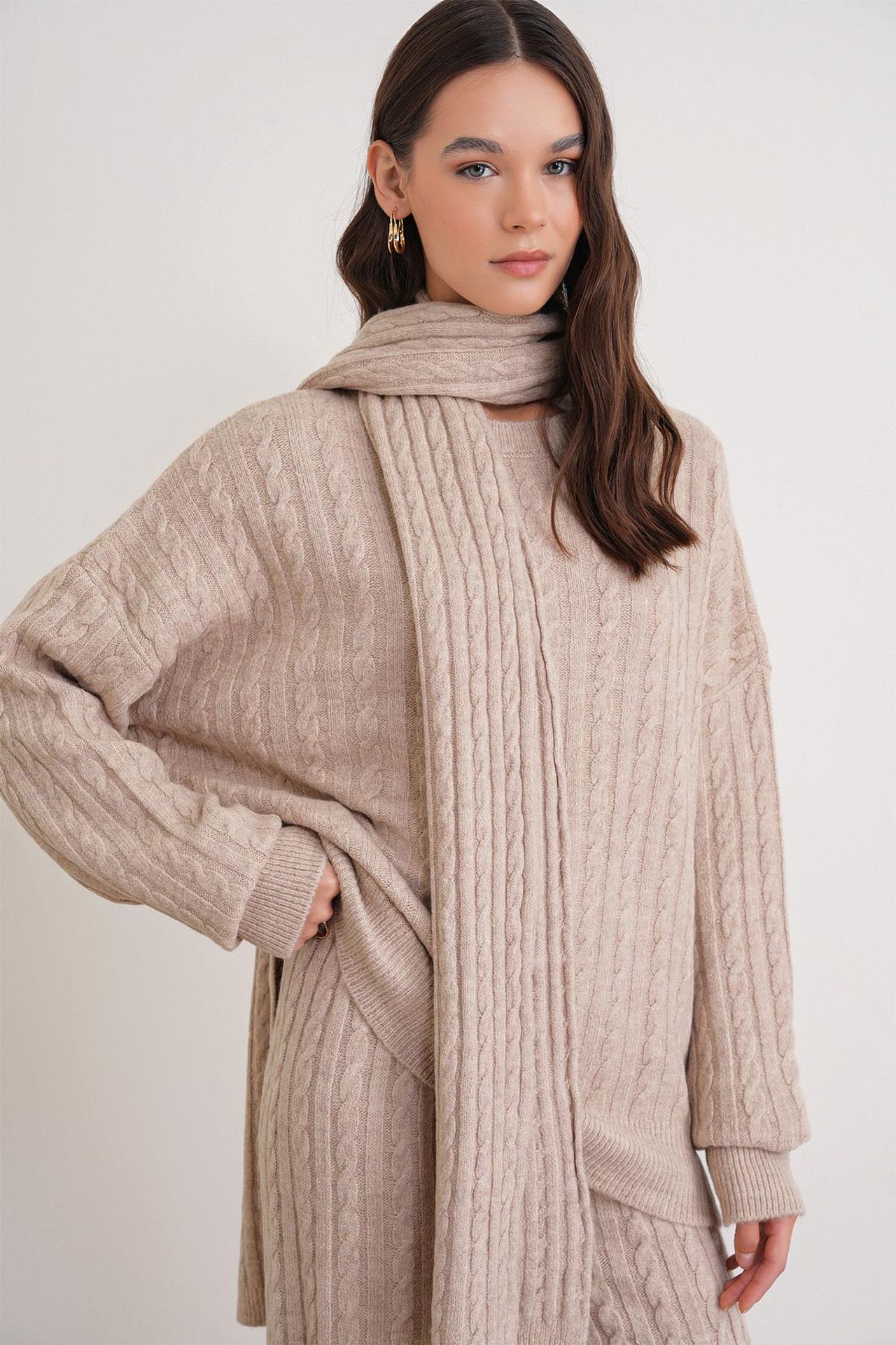 MIXRAY Oversized Hair Braid Patterned Knitwear Co-Ord Set 3