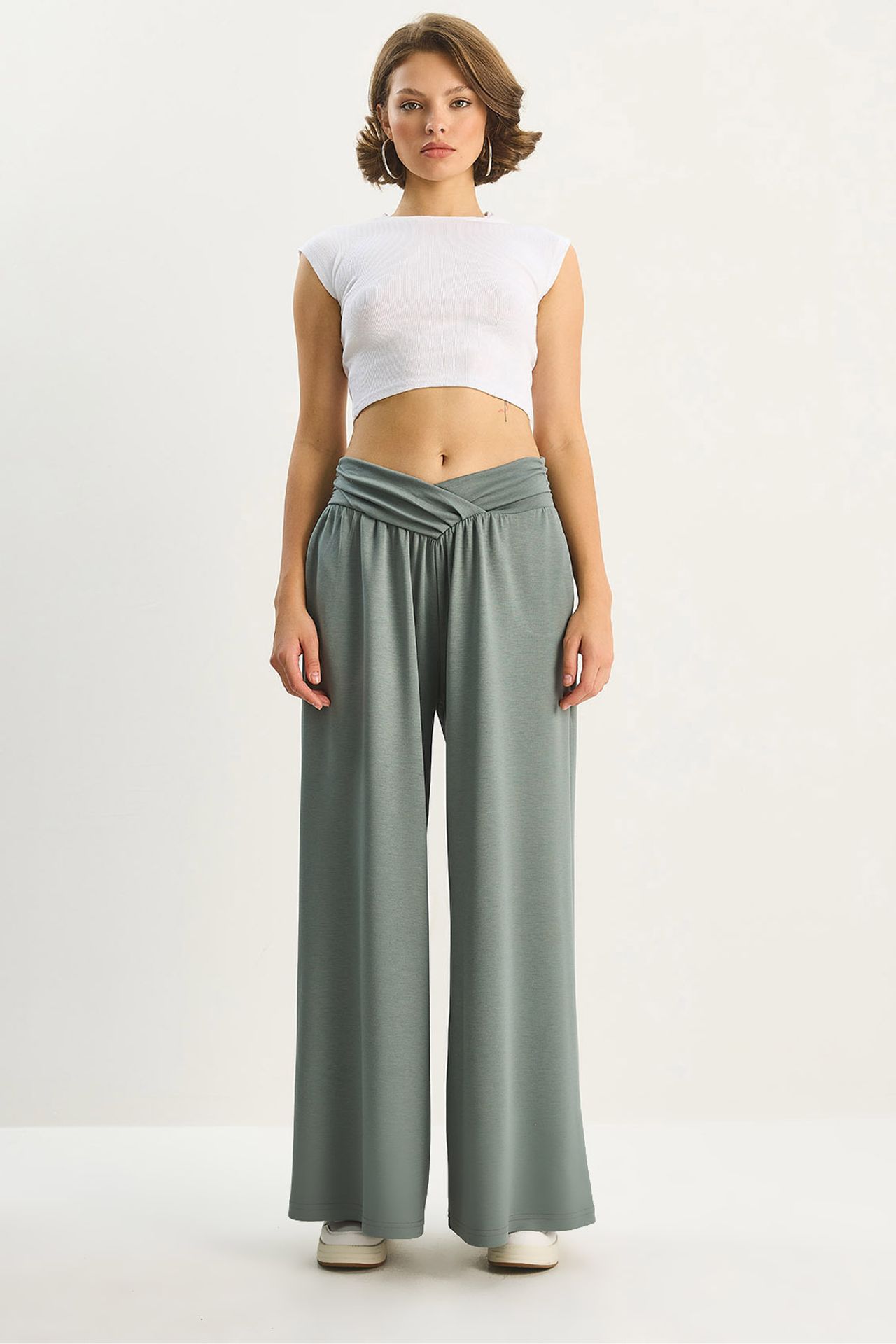 LUCCI Arched Waist Palazzo Pants 1