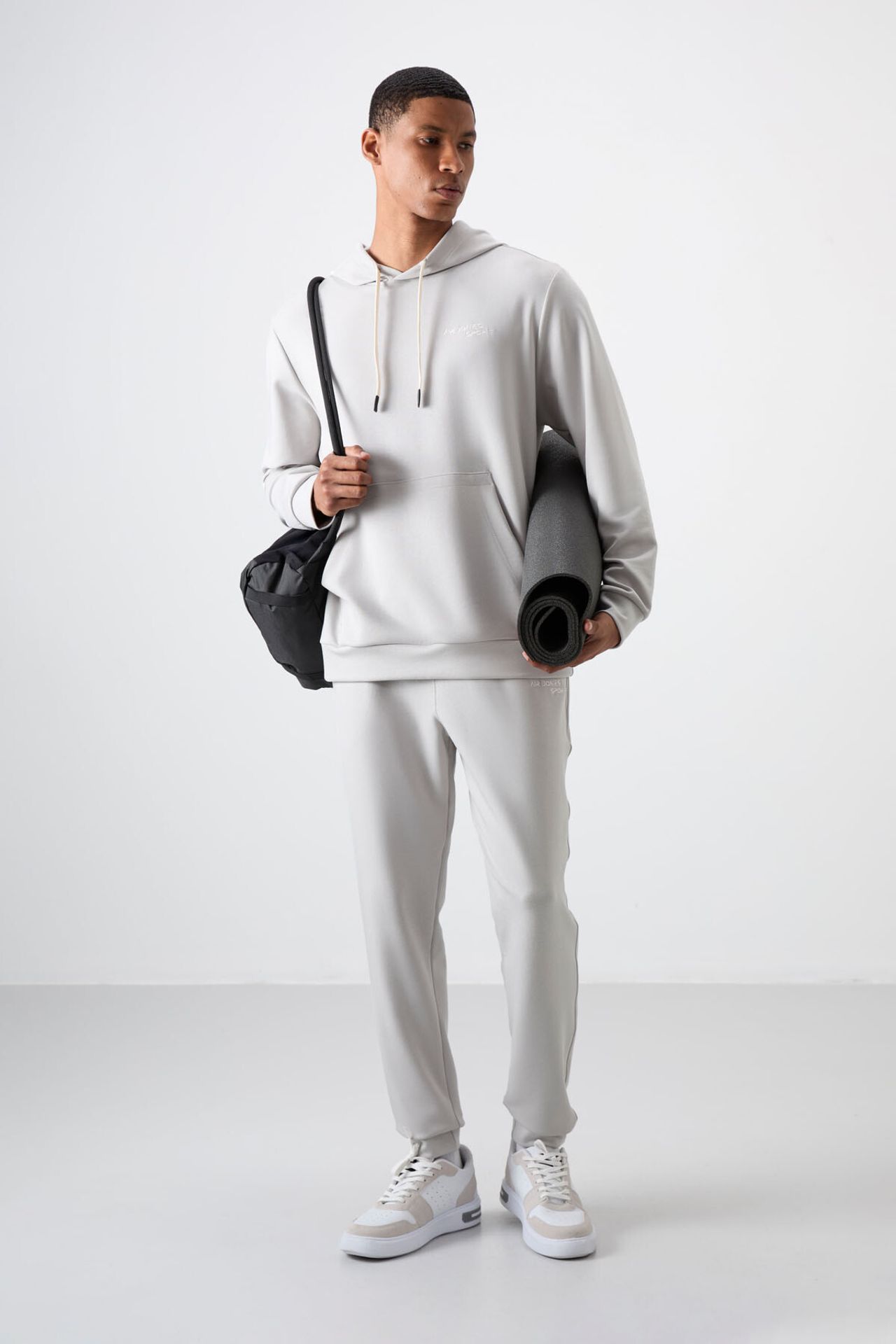 TOMMY Men's Hooded Sweatshirt And Pants Set 1