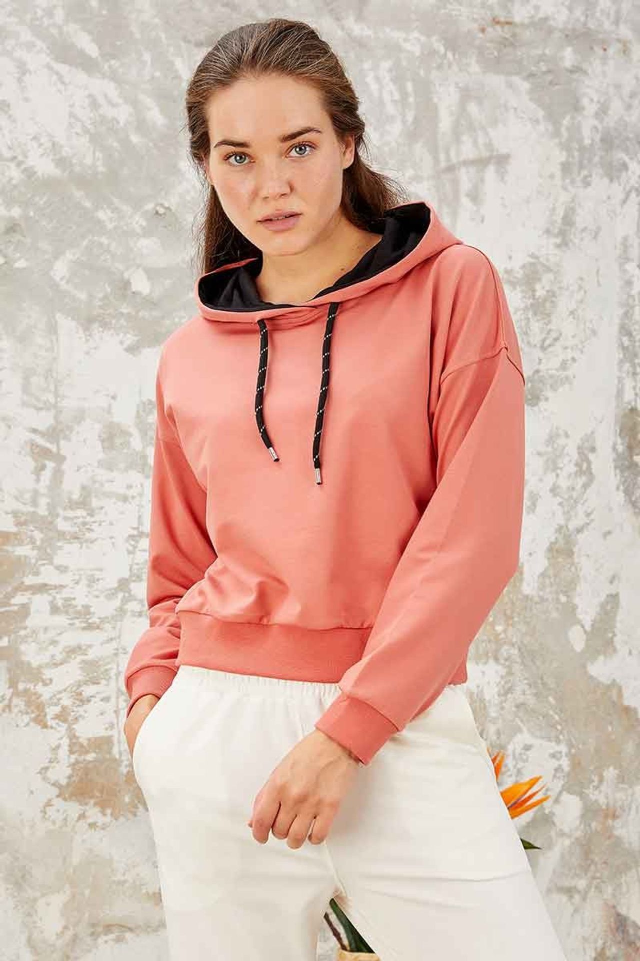 TOMMY Relaxed Hooded Sweatshirt With Tie Detail 6