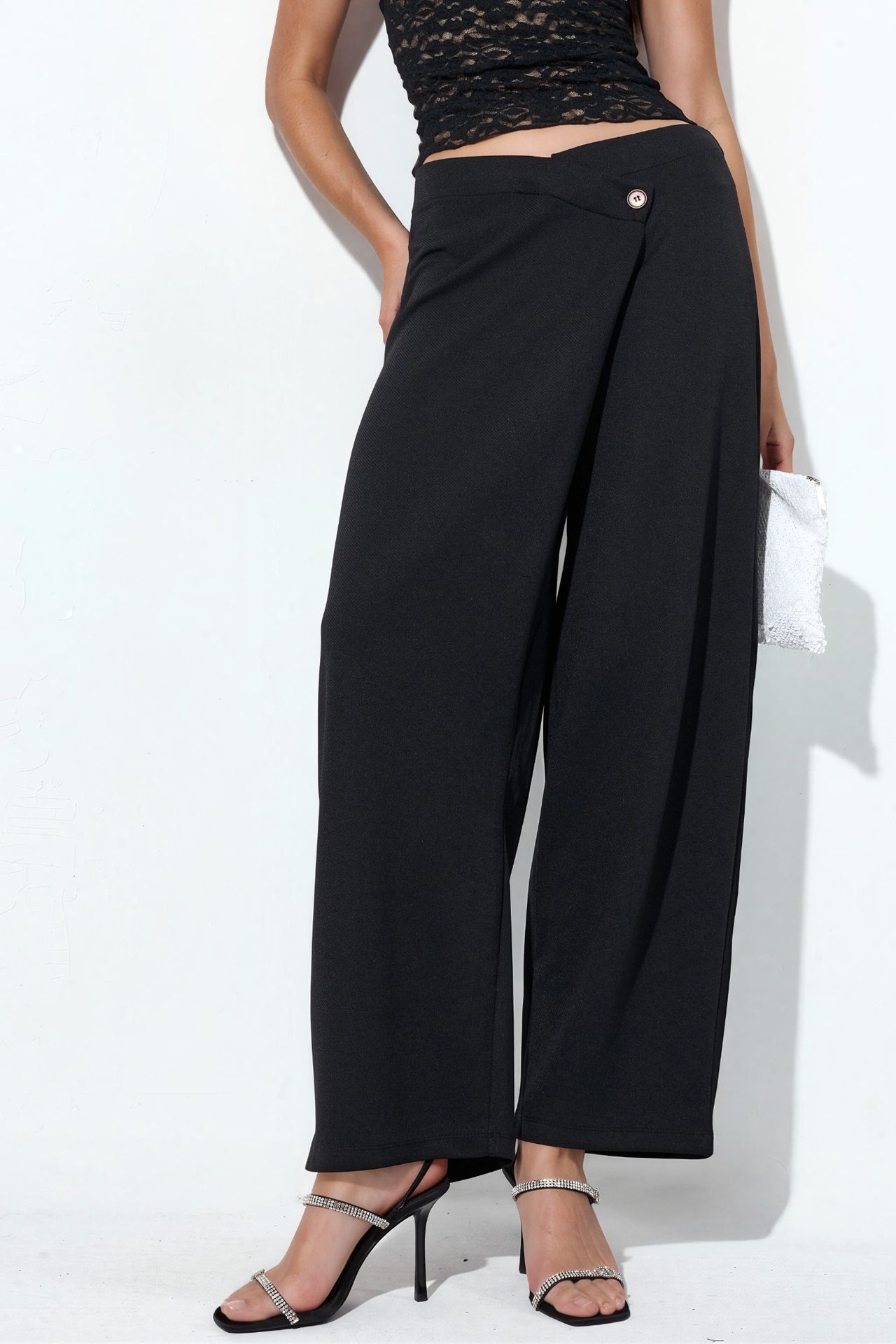 BUSEM Women's High-waist Wide-leg Crepe Trousers 1