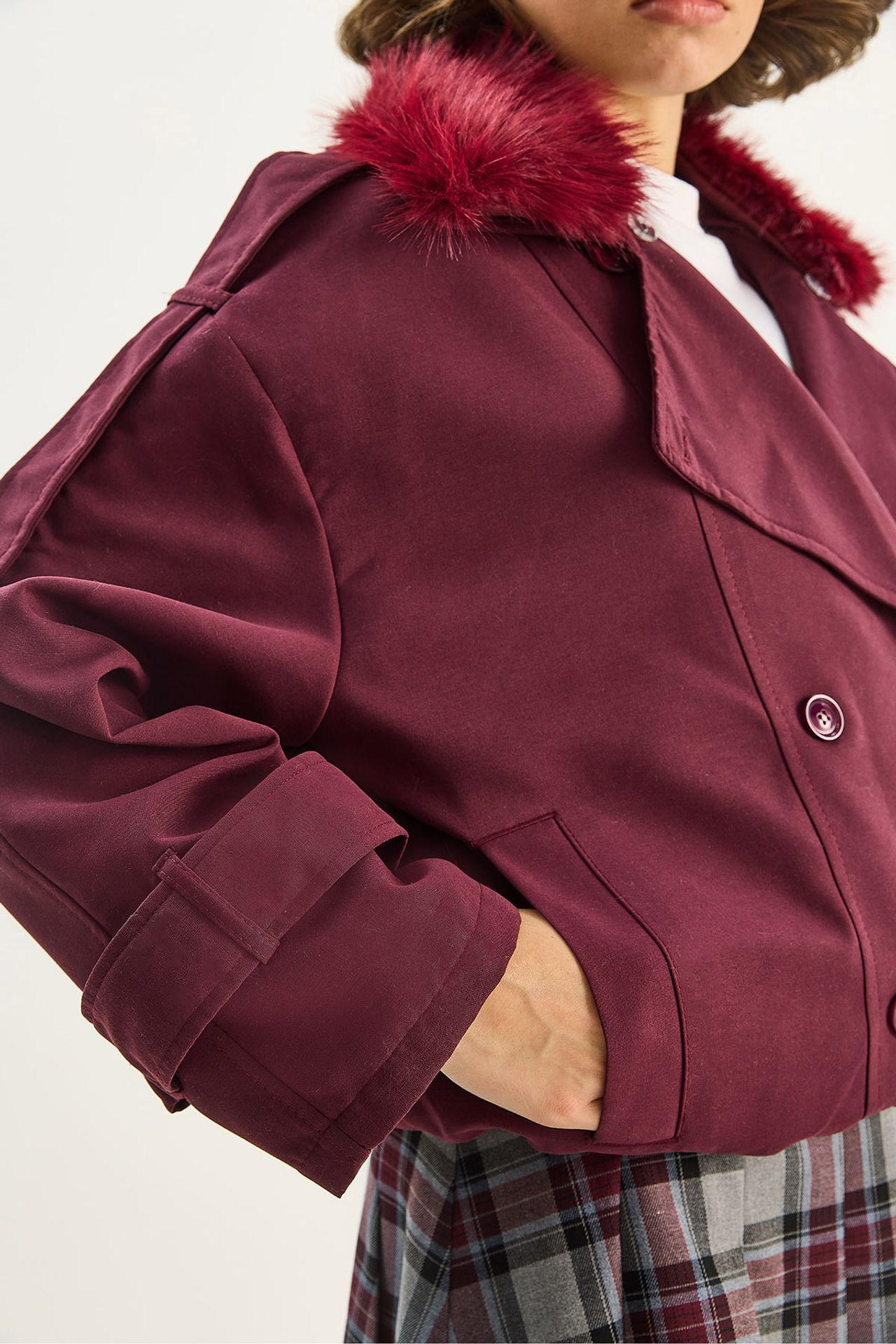 LUCCI Trench Coat with Faux Fur Collar 6