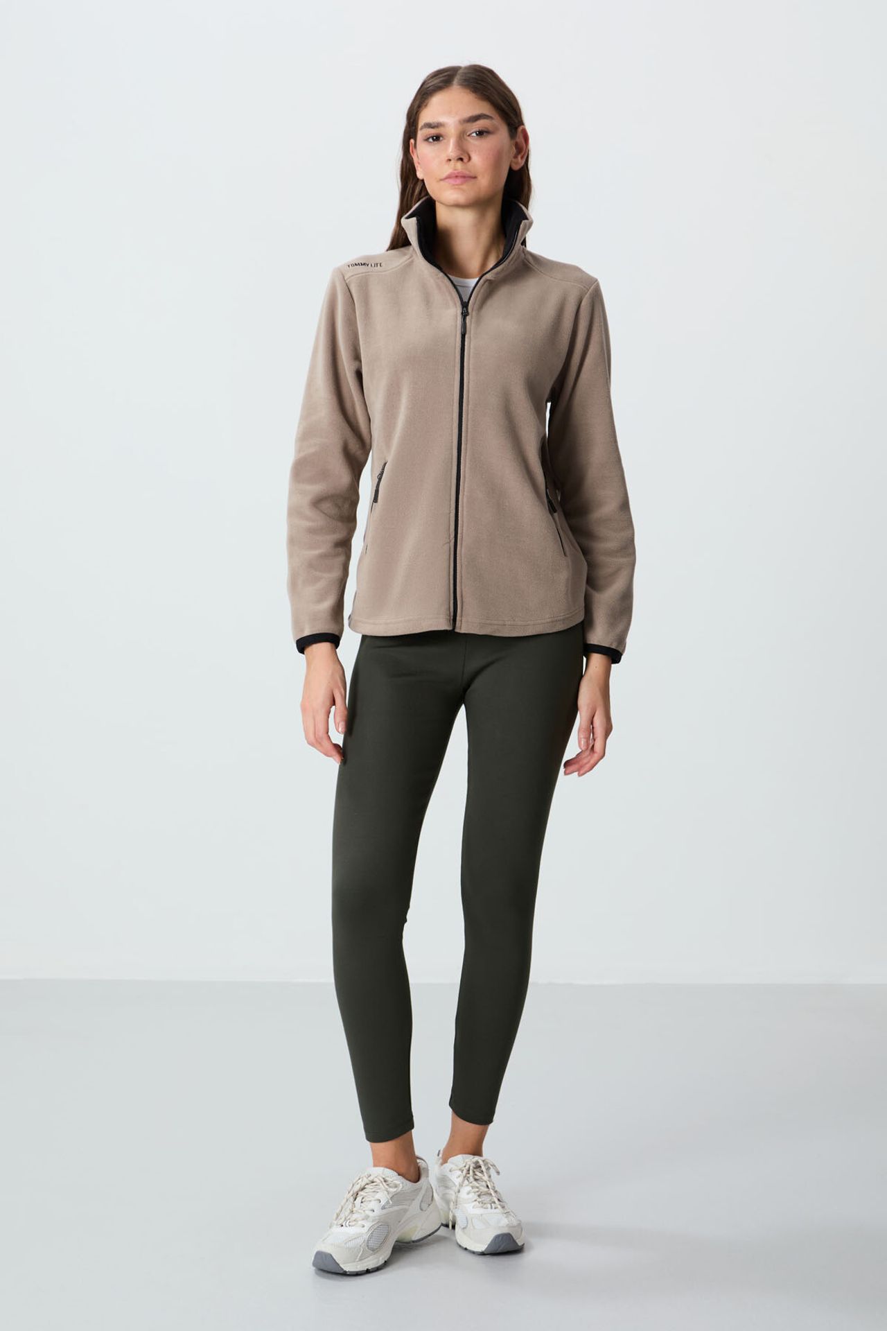 TOMMY Women's Plush Zip-Front Sweatshirt 6