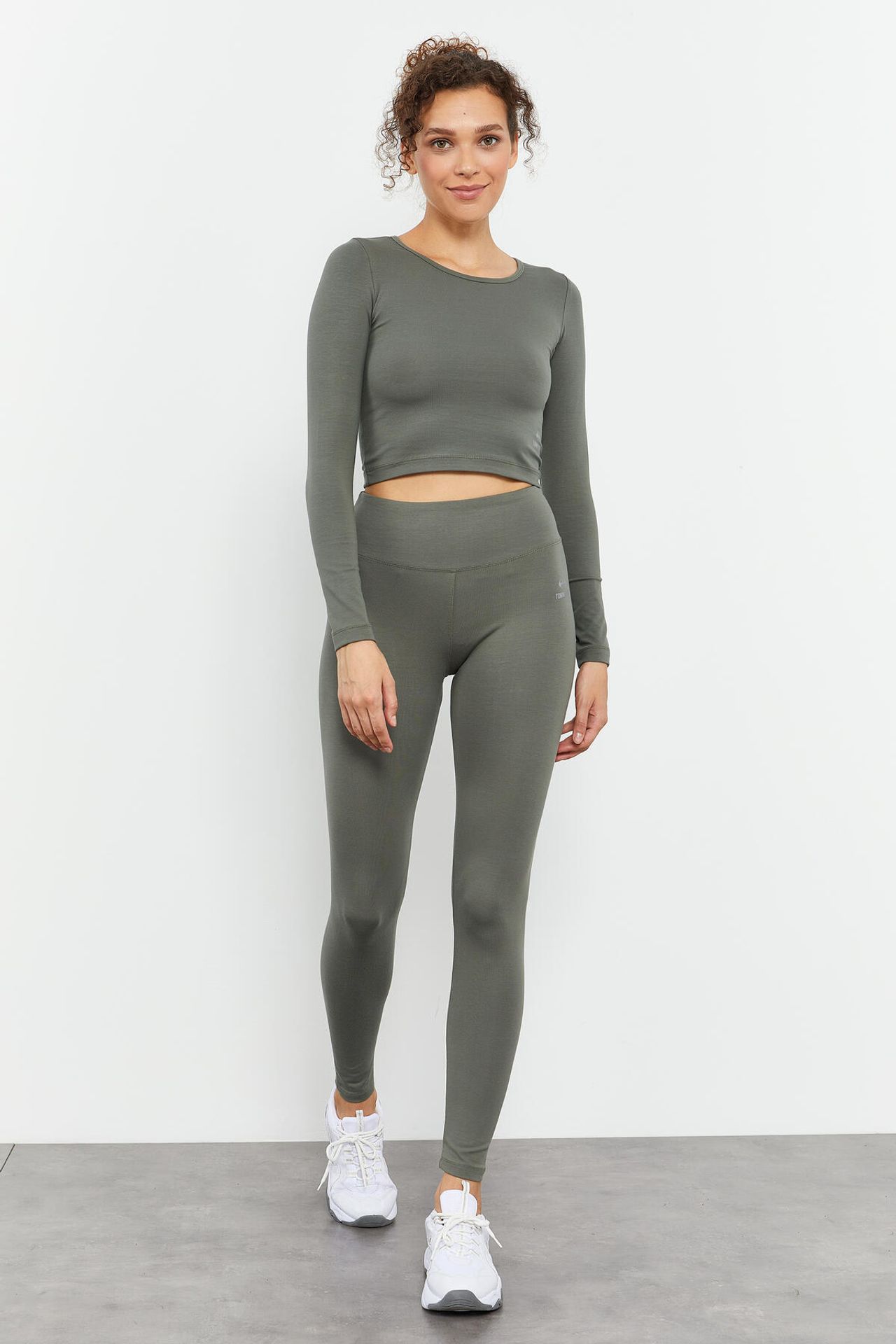 TOMMY Slim-Fit Long Sleeve Crop Top 4