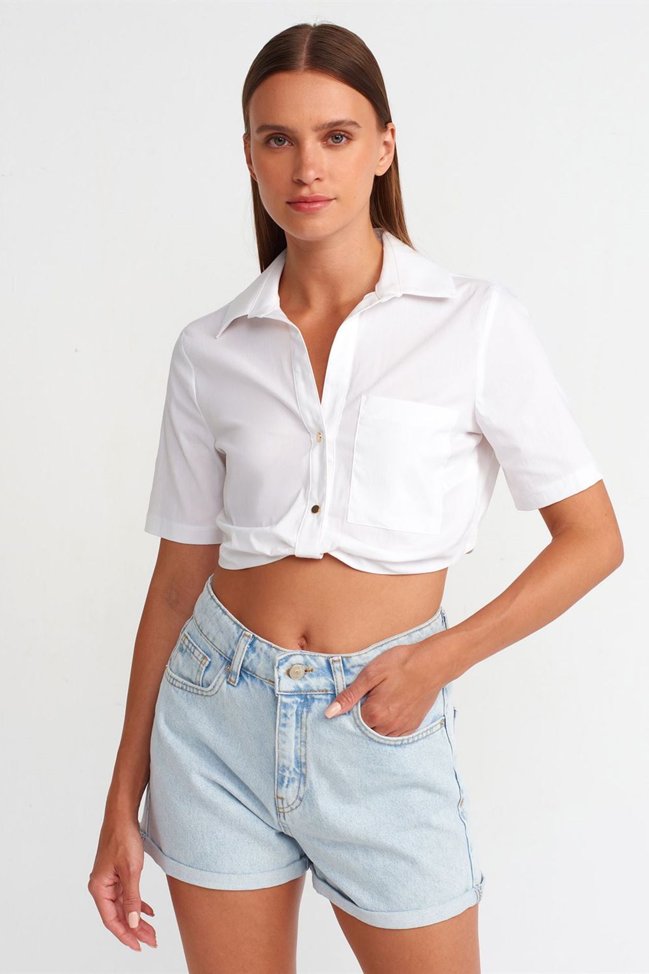 DILVIN Women's Cropped Poplin Shirt 1