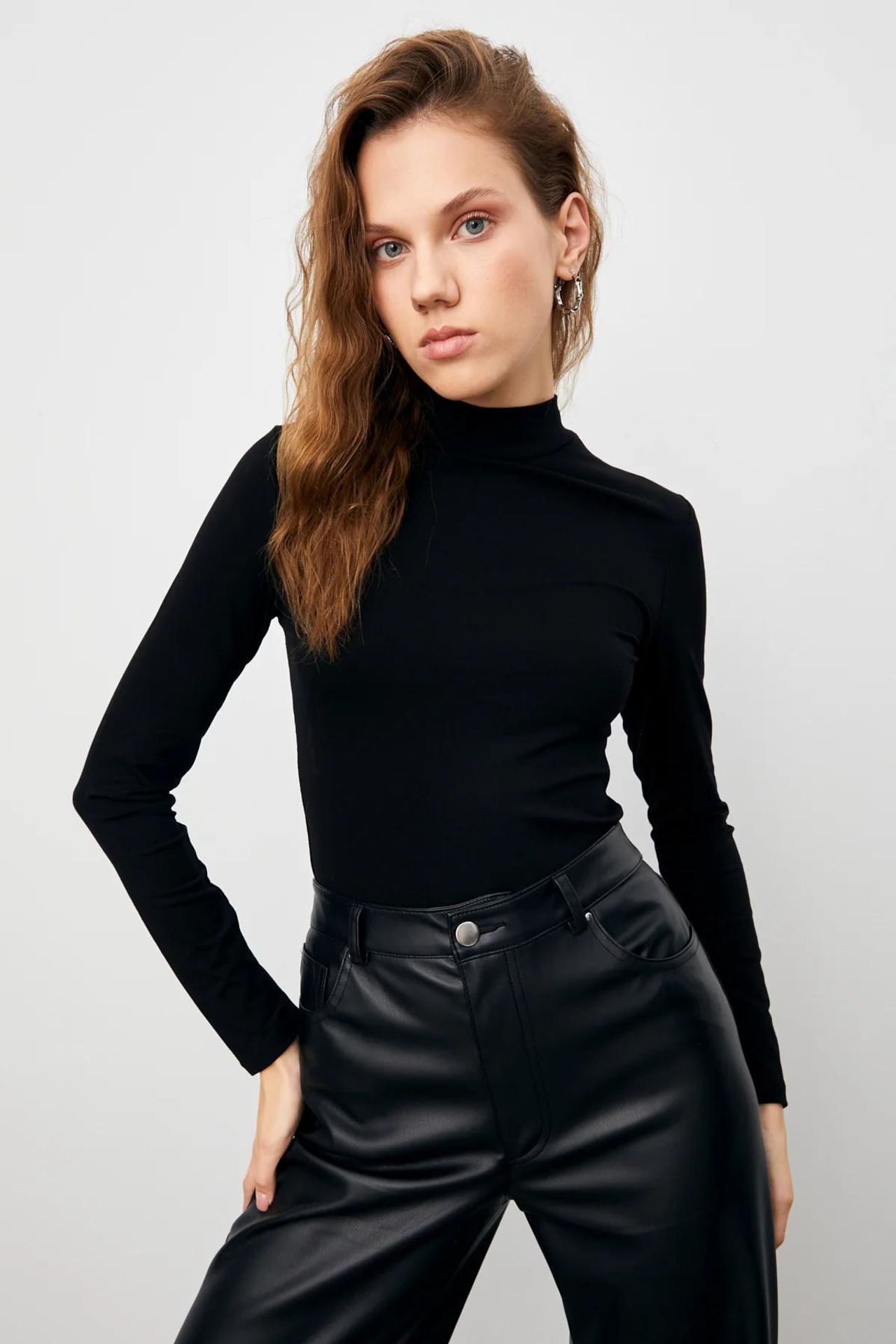 BIPANTOLON Kadın 3'lü Dar Kalıp Balıkçı Yaka Body 4