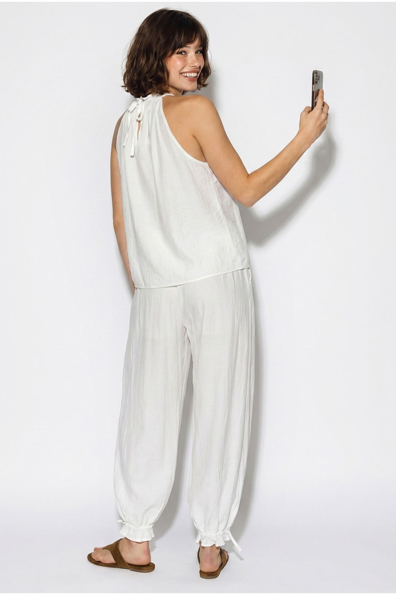 LUCCI Halter Blouse And High-Waist Pants Set 5