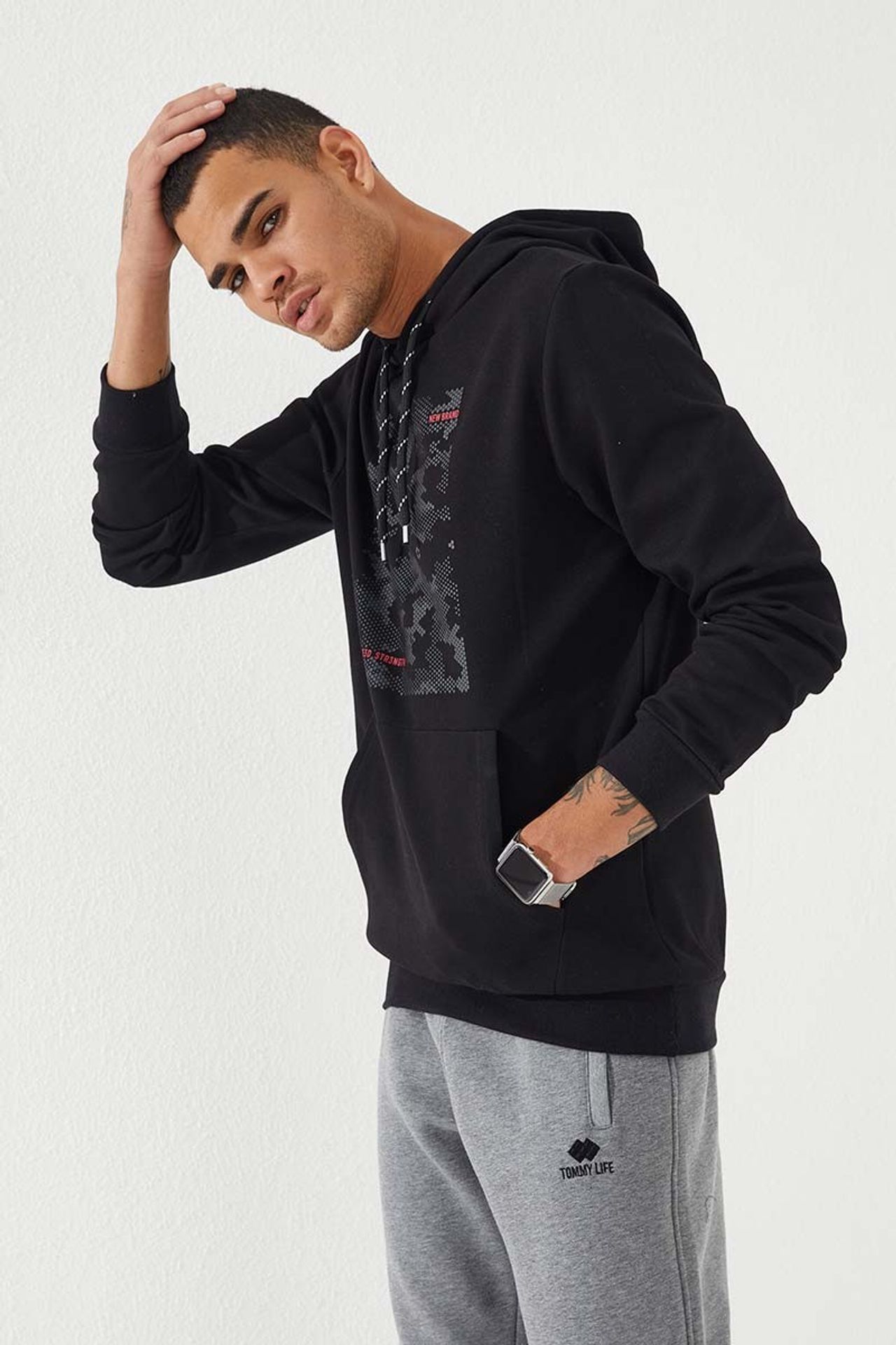 TOMMY Men's Camouflage Printed Hoodie 4