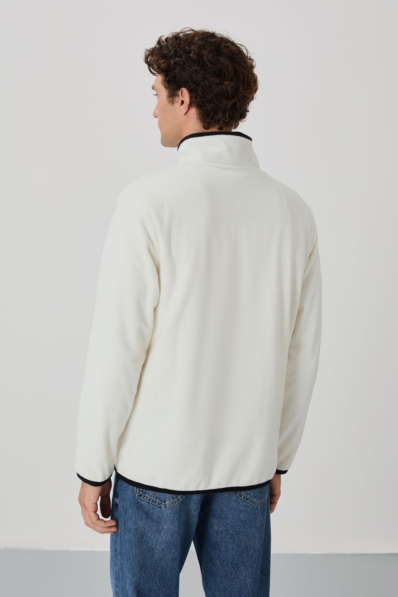 TOMMY Men's Plush Zip-Front Sweatshirt 6