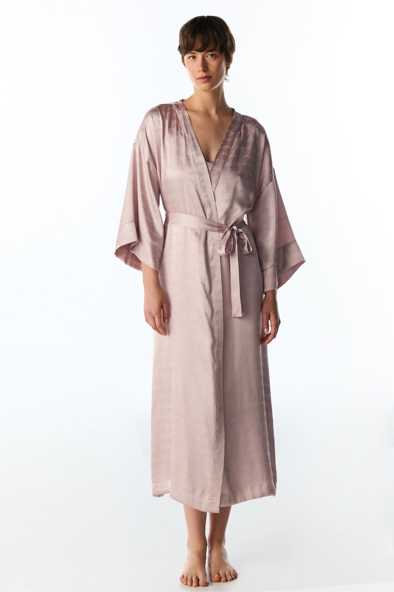 PENTI Pastel Dreamy Satin Slogan Print Sleeve Robe 1