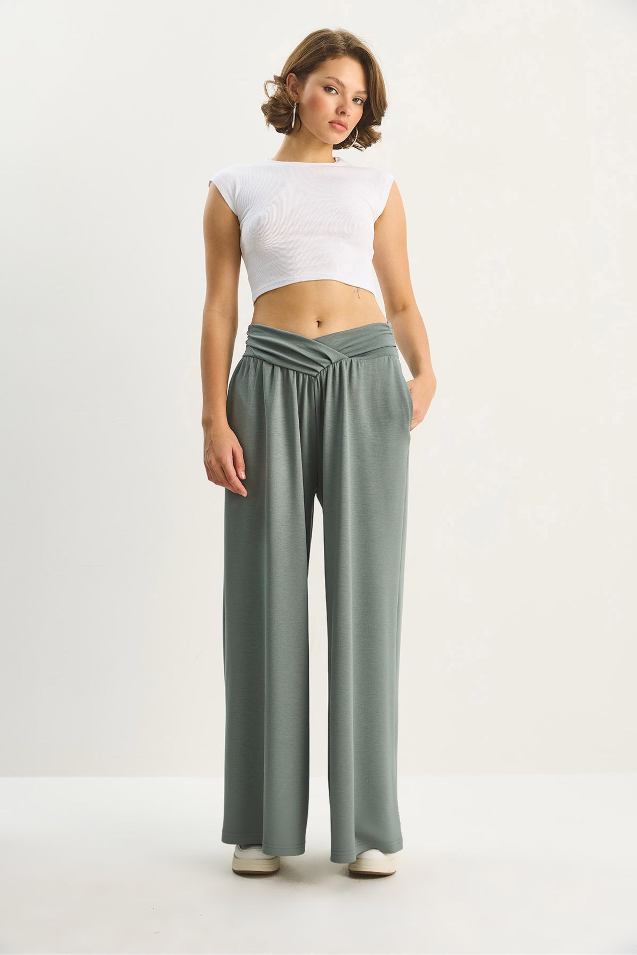 LUCCI Arched Waist Palazzo Pants 3