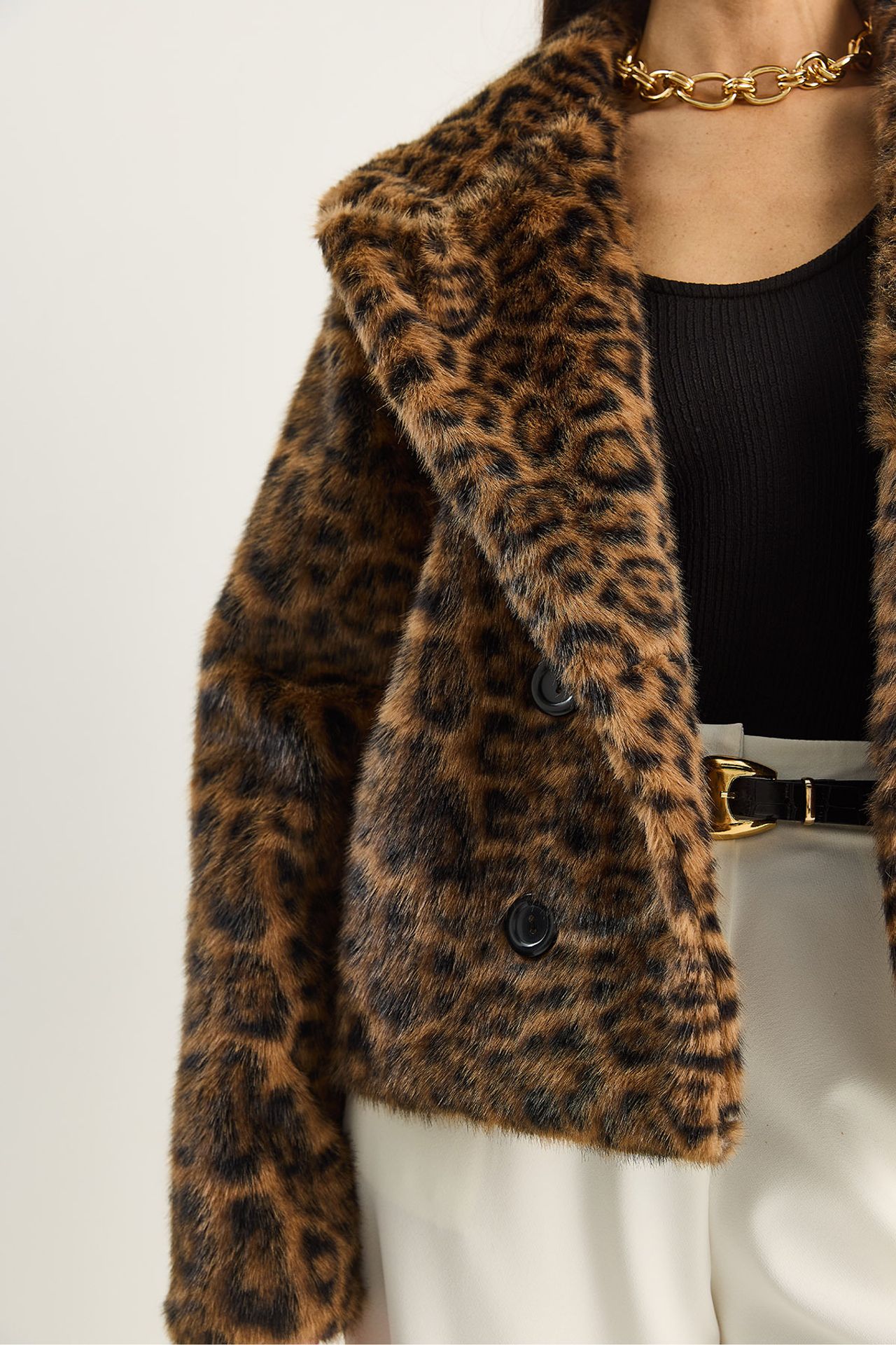 LUCCI Oversized Leopard Print Faux Fur Coat 6