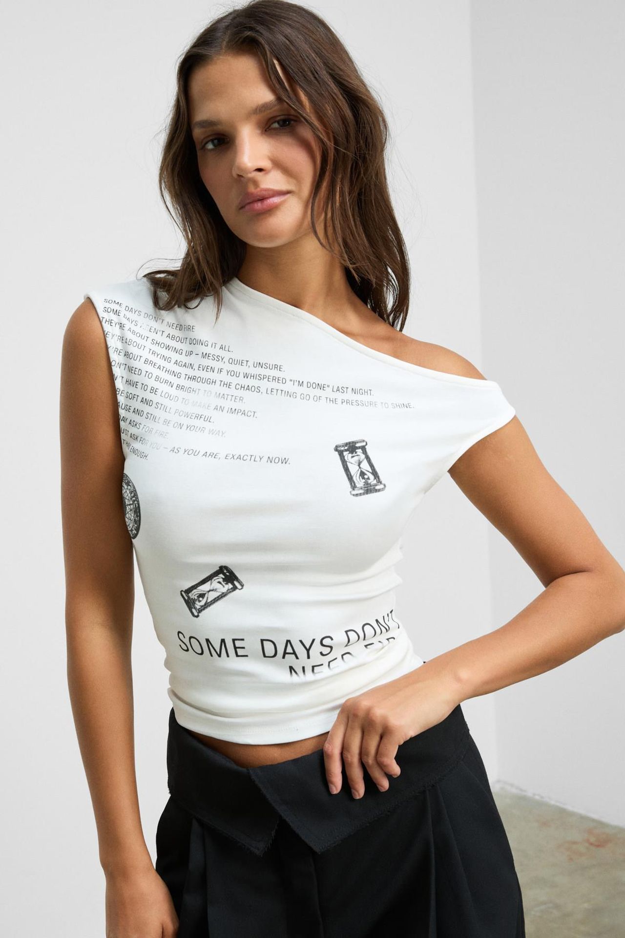 GRIMELANGE Asymmetrical One-Shoulder Crop Blouse 3