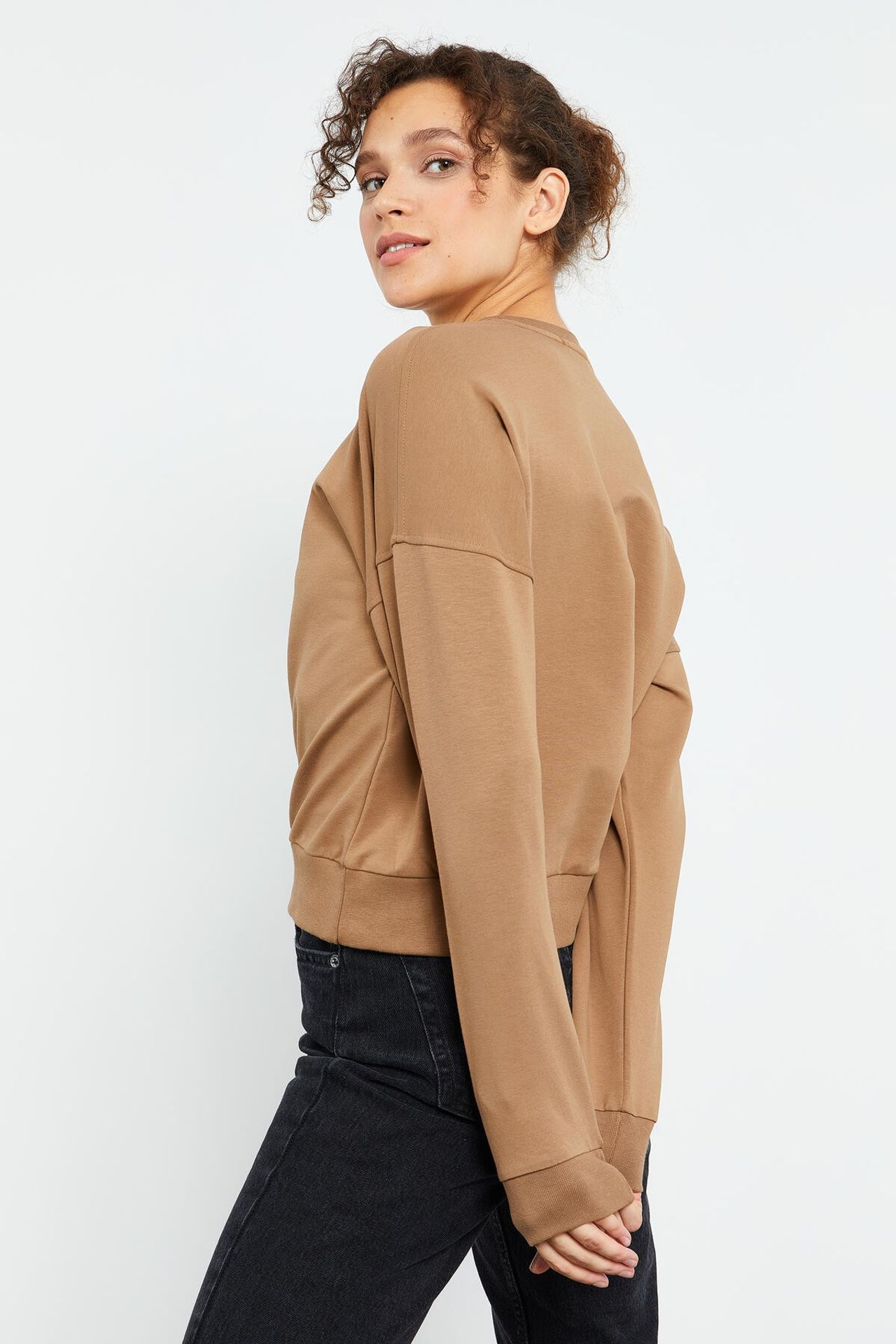 TOMMY Women's Relaxed Crew Neck Sweatshirt 5