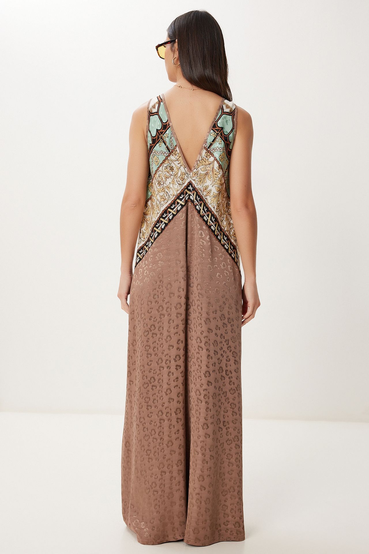 ISTANBUL Wide Leg Printed Jumpsuit with V-Neck 6