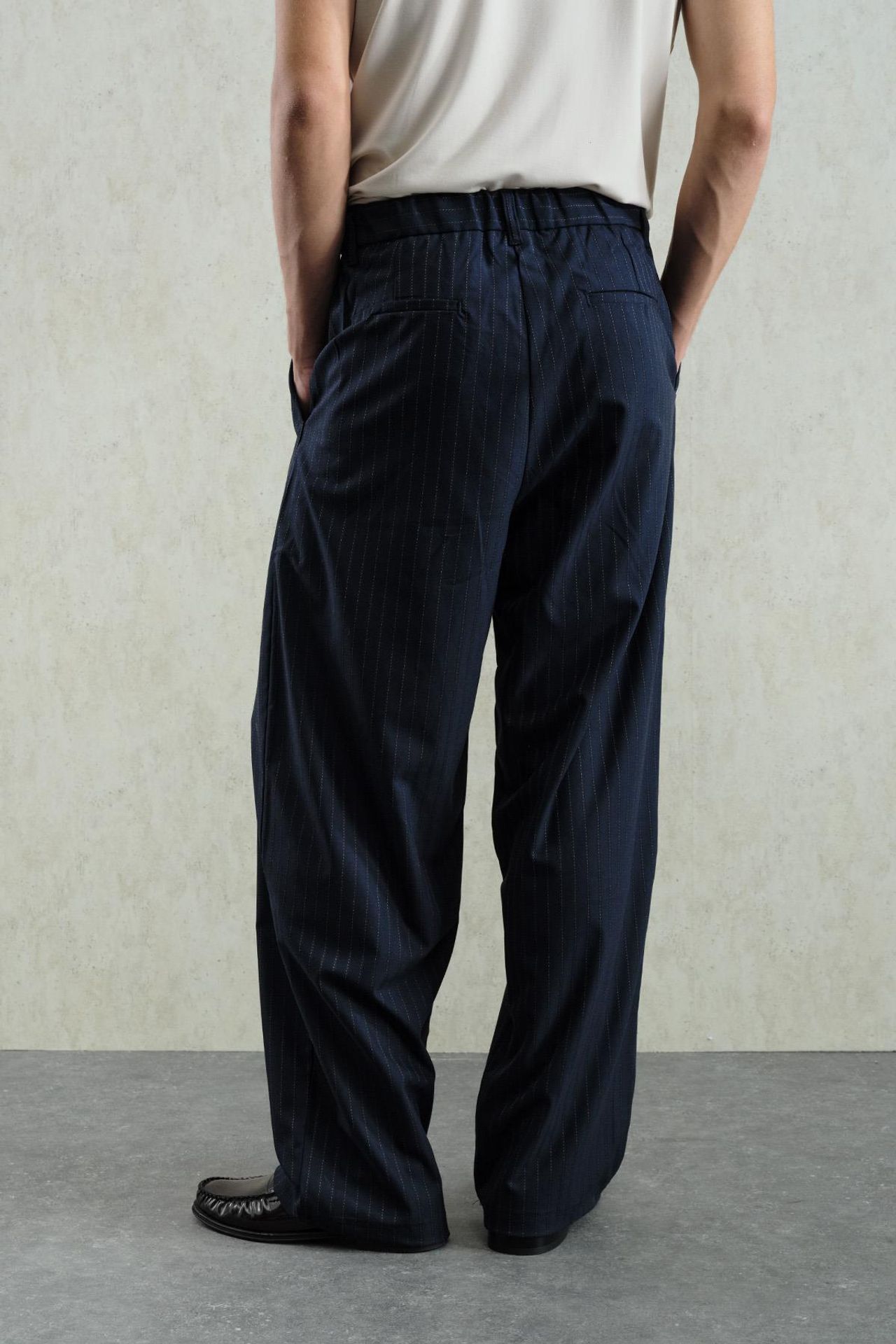 GIESTO Pleated Striped Gabardine Pants 3