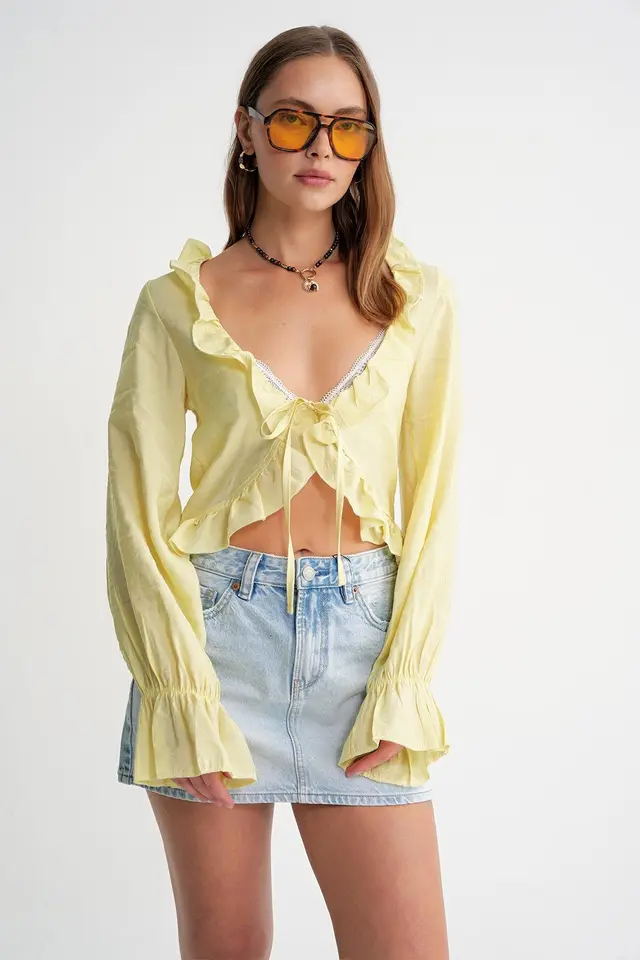 Mixray Frilly V-Neck Long Sleeve Crop Blouse