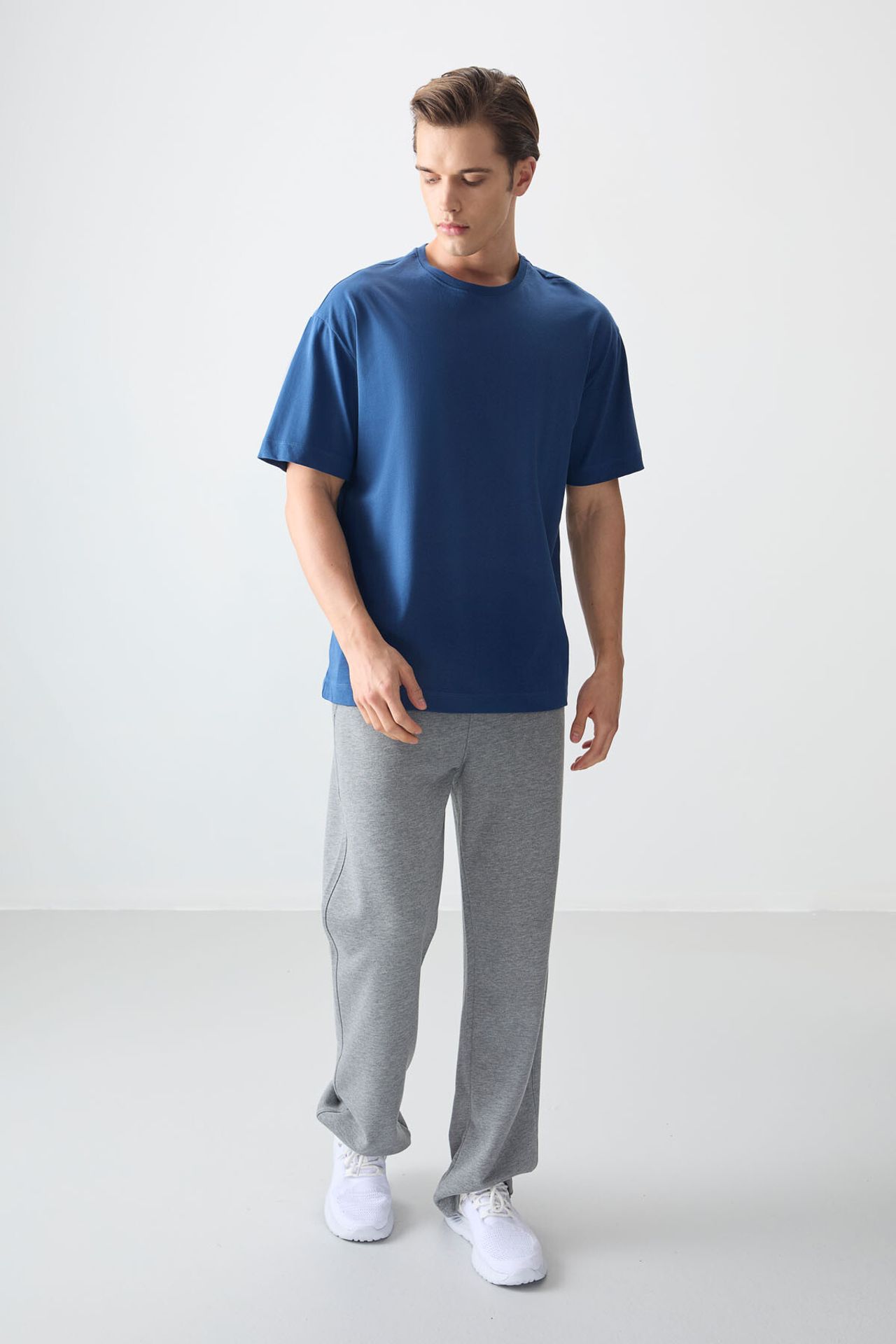 TOMMY Oversized Cotton Crew Neck T-Shirt 2