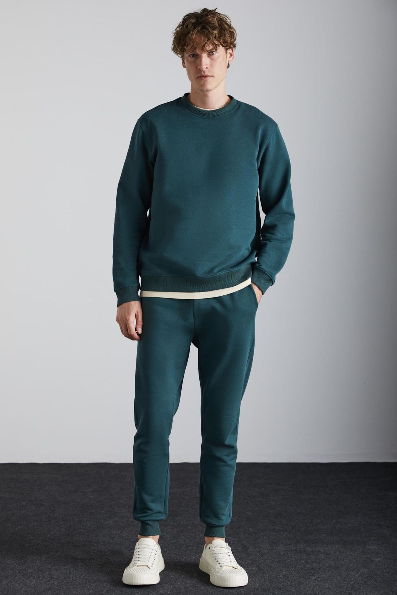 GRIMELANGE Tapered Elastic Waist Sweatpants 2