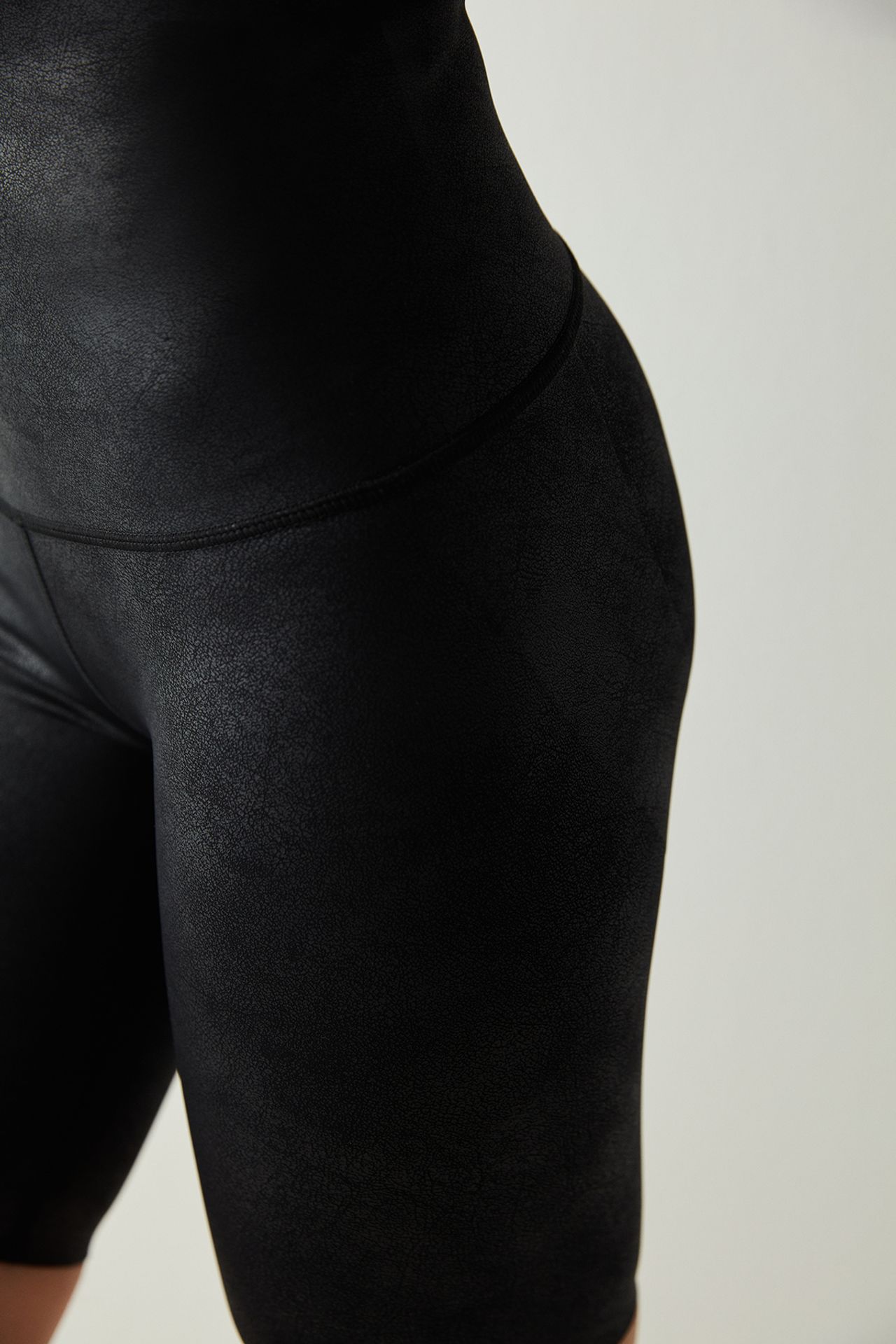 PENTI Miracle Pop Up Leather Biker Short 6