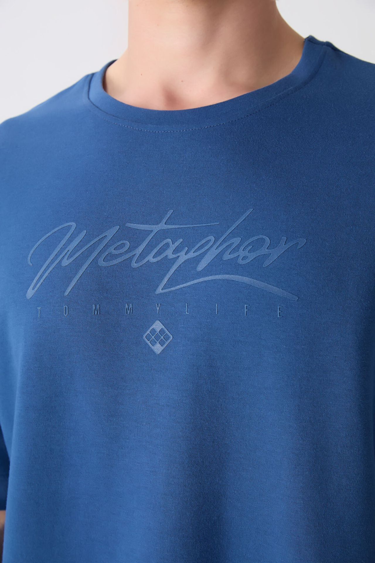 TOMMY Oversized Logo Crew Neck T-Shirt 3