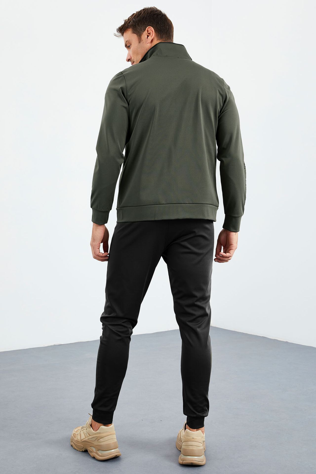 TOMMY Men's Scuba Knit Sweatshirt And Pants Set 5