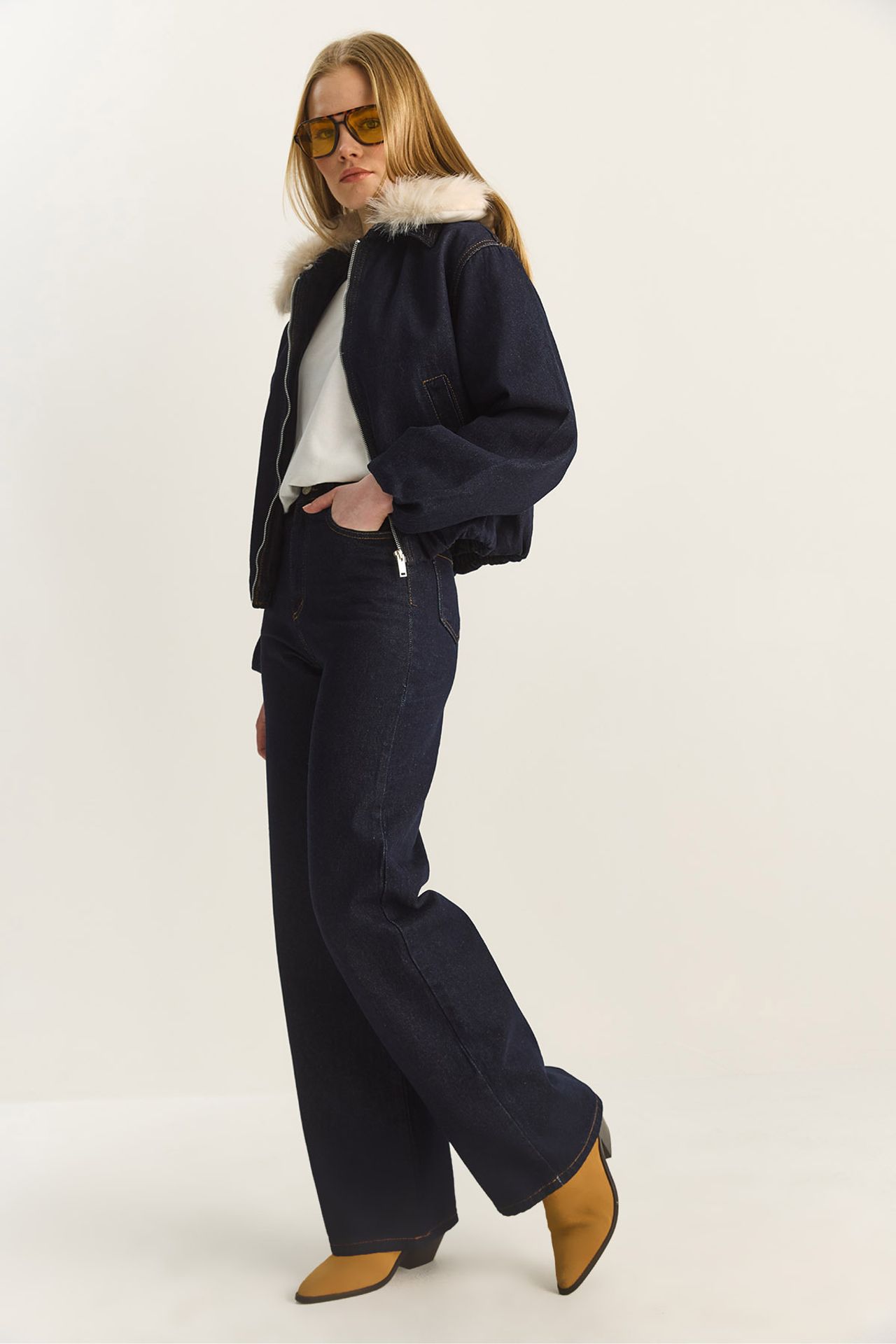 LUCCI Crop Denim Jacket with Faux Fur Detail 5