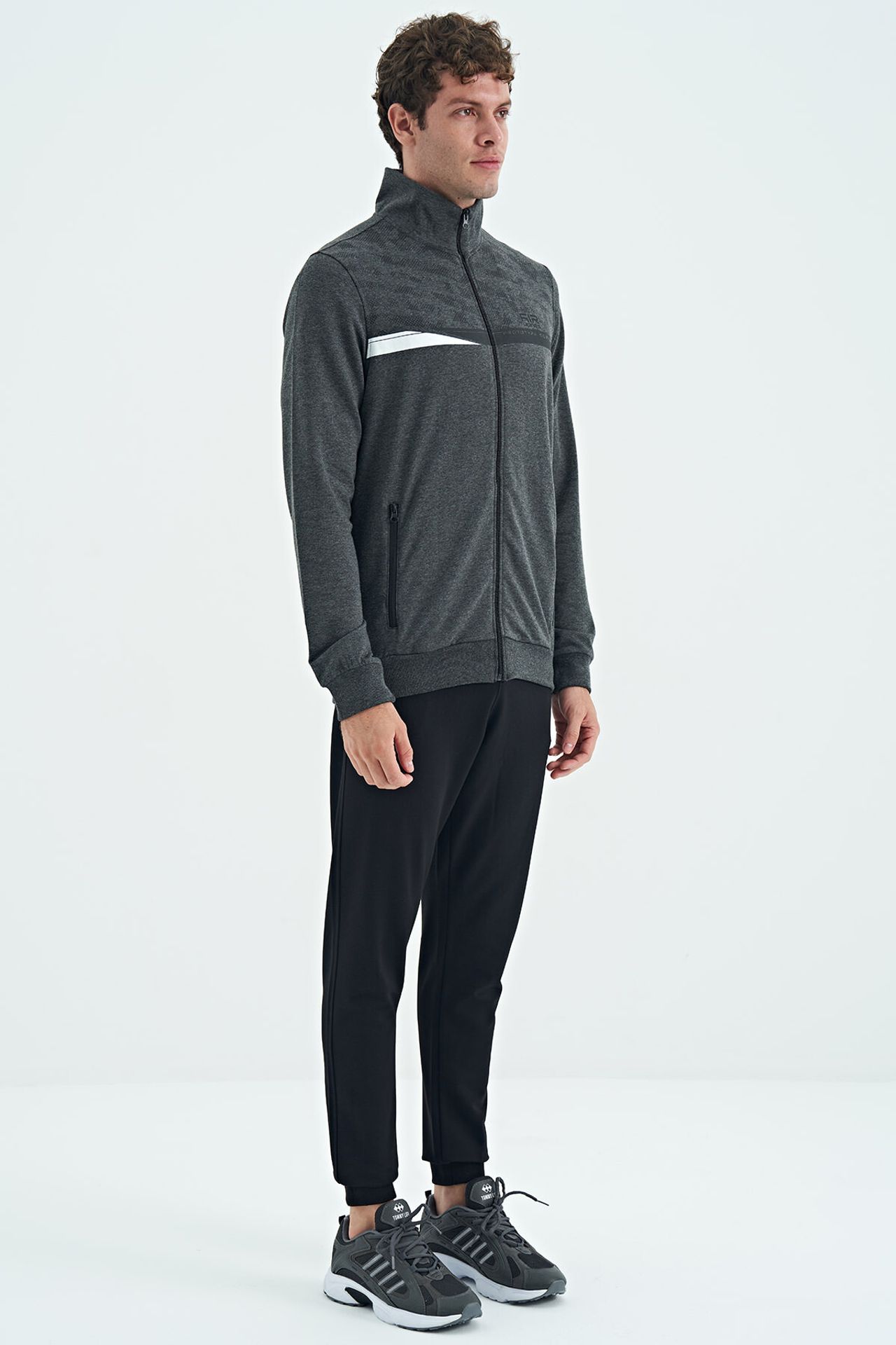 TOMMY Printed Zip-Collar Sweatshirt And Pants Set 4