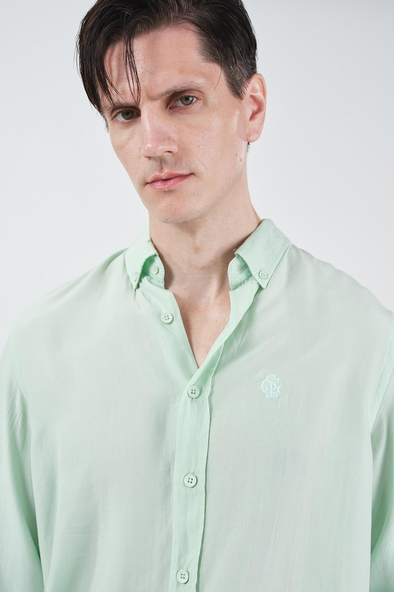 GIESTO Men's Regular Fit Button Collar Solid Tencel Shirt 1