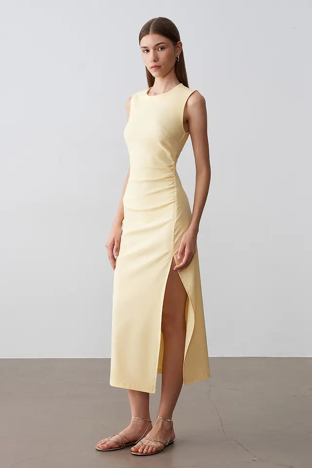 DILVIN Fitted Sleeveless Midi Dress With Slit