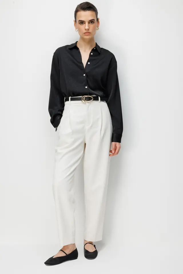 MIXRAY Regular Fit Satin Woven Button-Up Shirt
