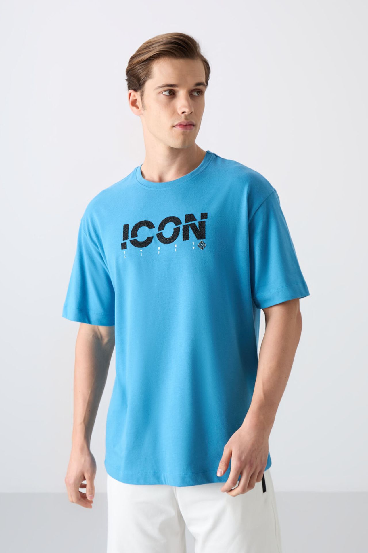 TOMMY Oversized Logo Print Crew Neck T-Shirt 4