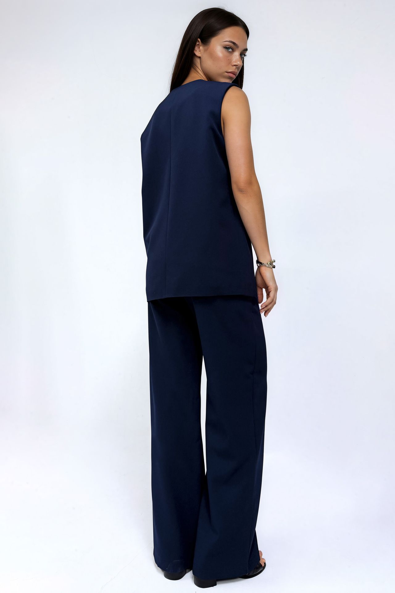 BDART Long V-Neck Buttoned Smart Waistcoat 3
