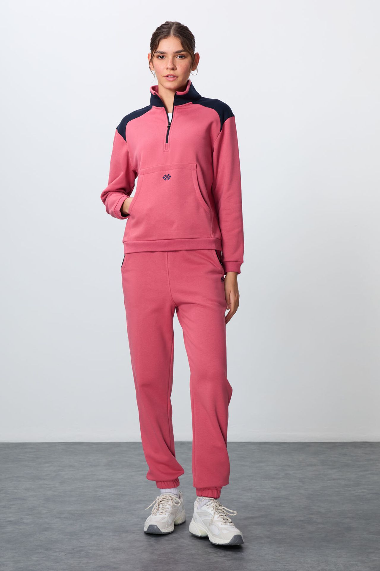 TOMMY Color-Blocked Fleece Tracksuit Set 2