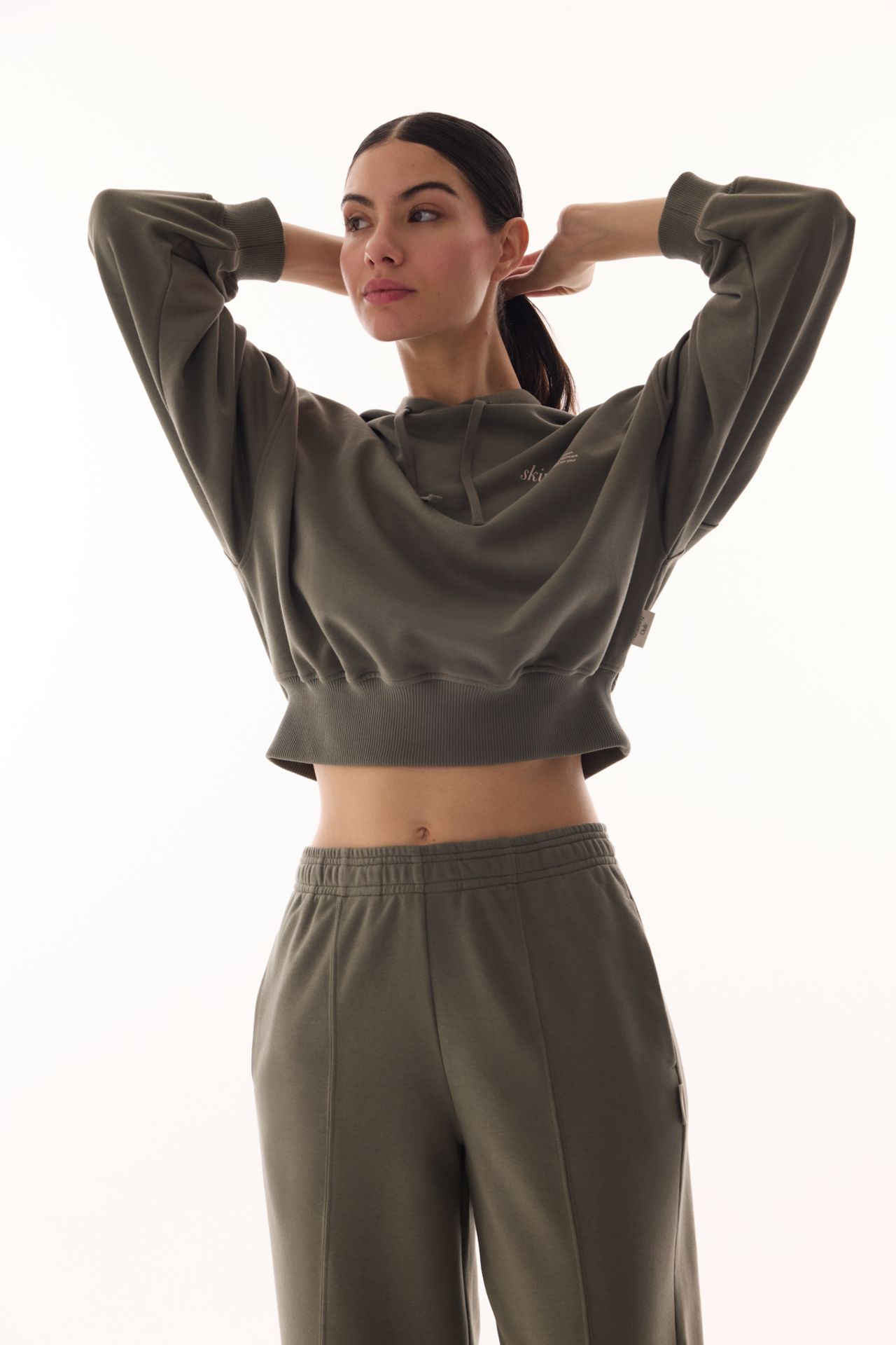 PENTI Hooded Crop Sweatshirt 1