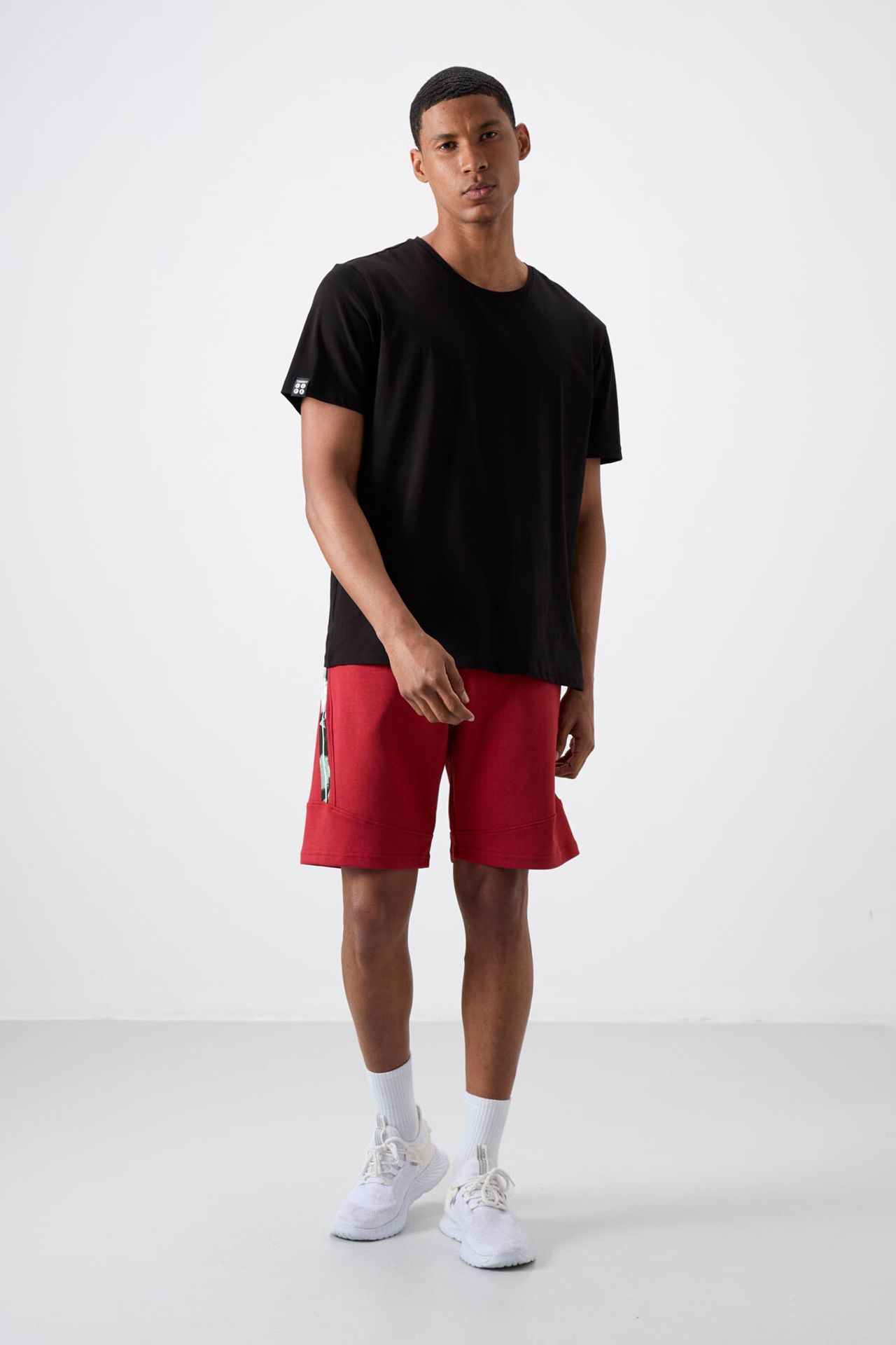TOMMY Men's Pull-on Sweat Shorts 1