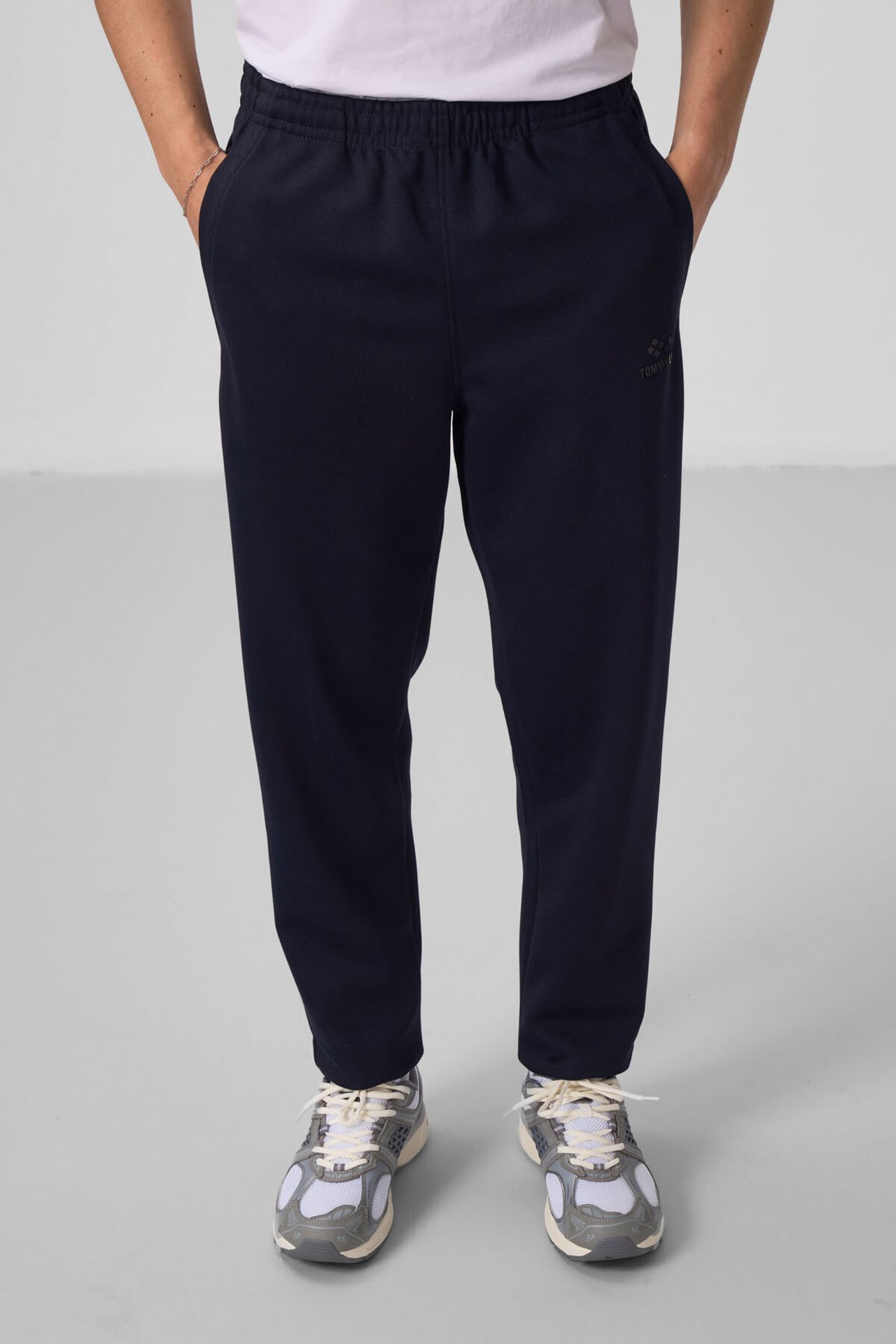 TOMMY Men's Long-sleeve Zip Sweatshirt And Pants Set 6